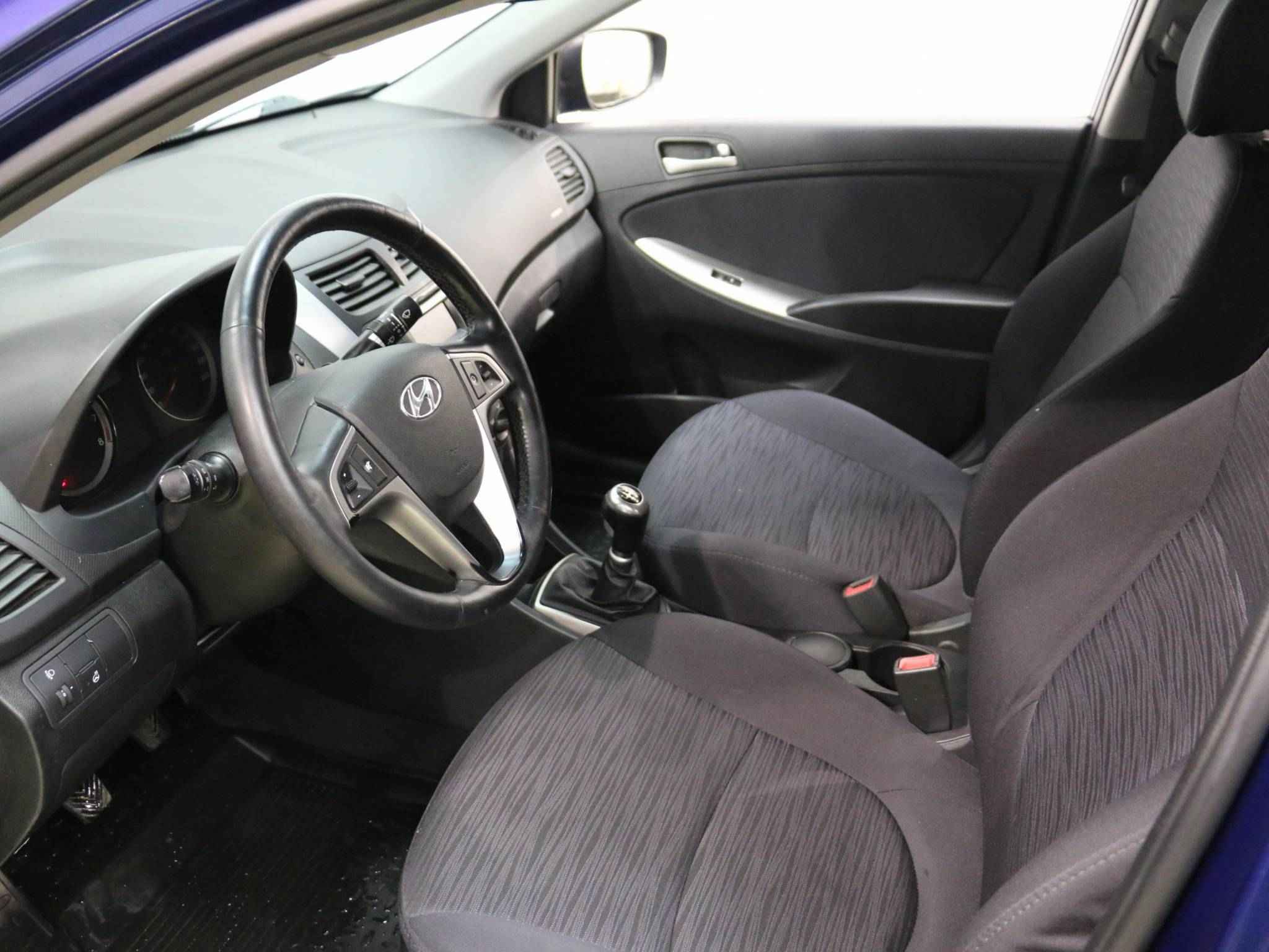 Hyundai Solaris, I Рестайлинг