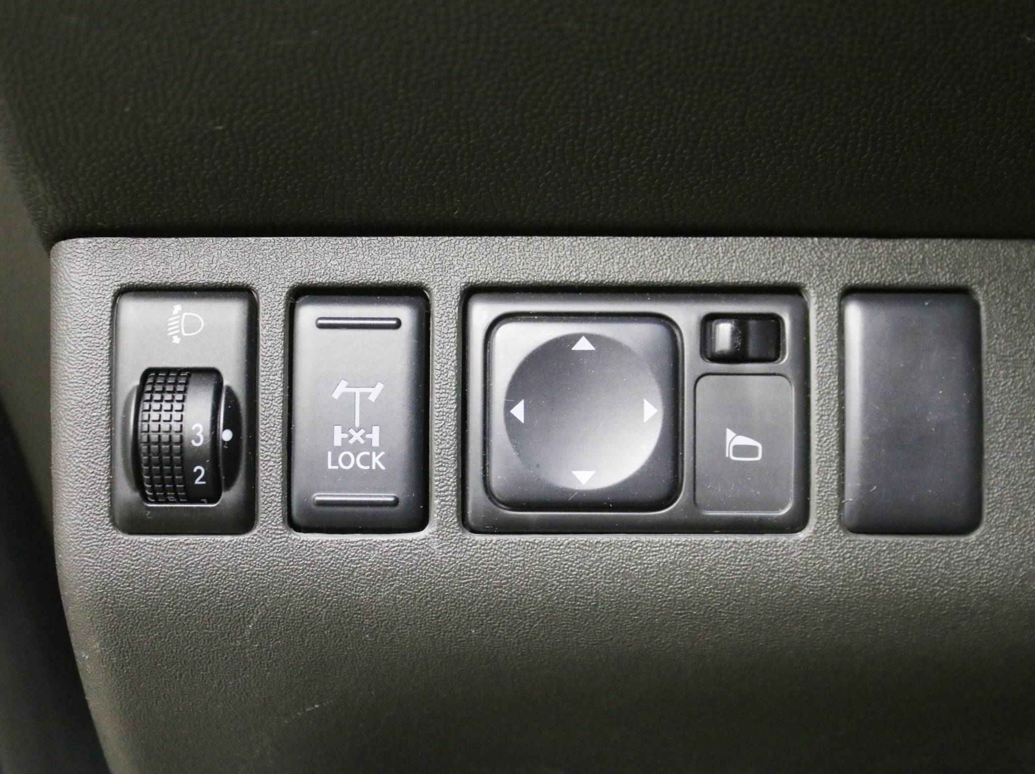 Nissan Navara (Frontier), III (D40) Рестайлинг