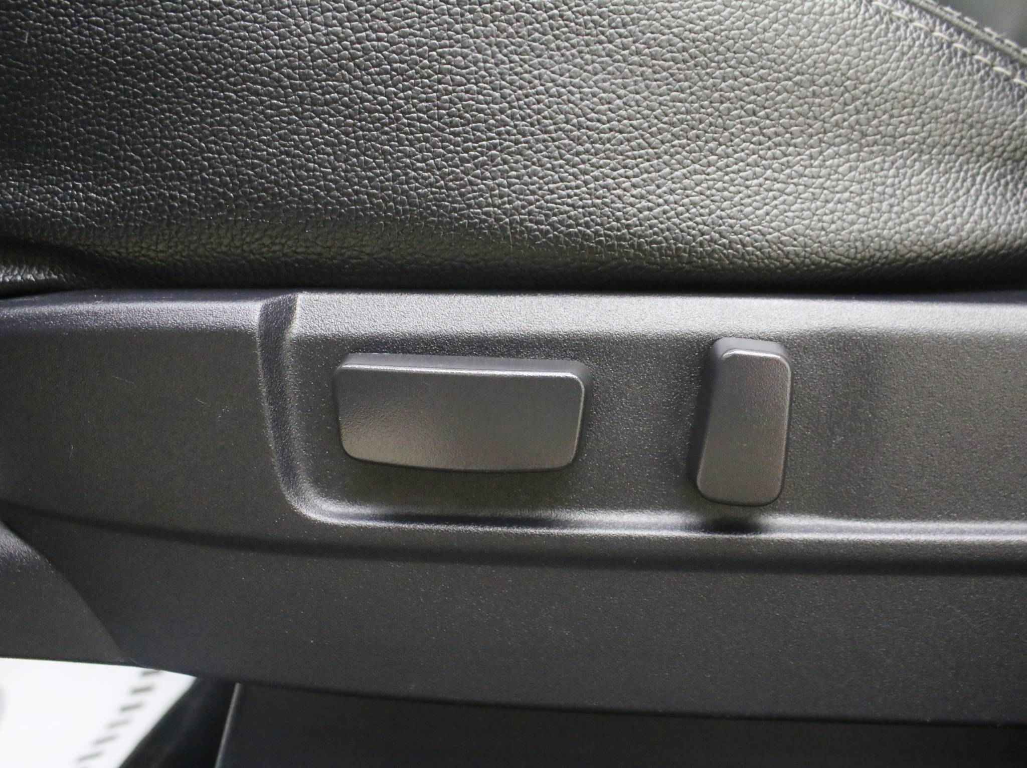 Mitsubishi Outlander, III