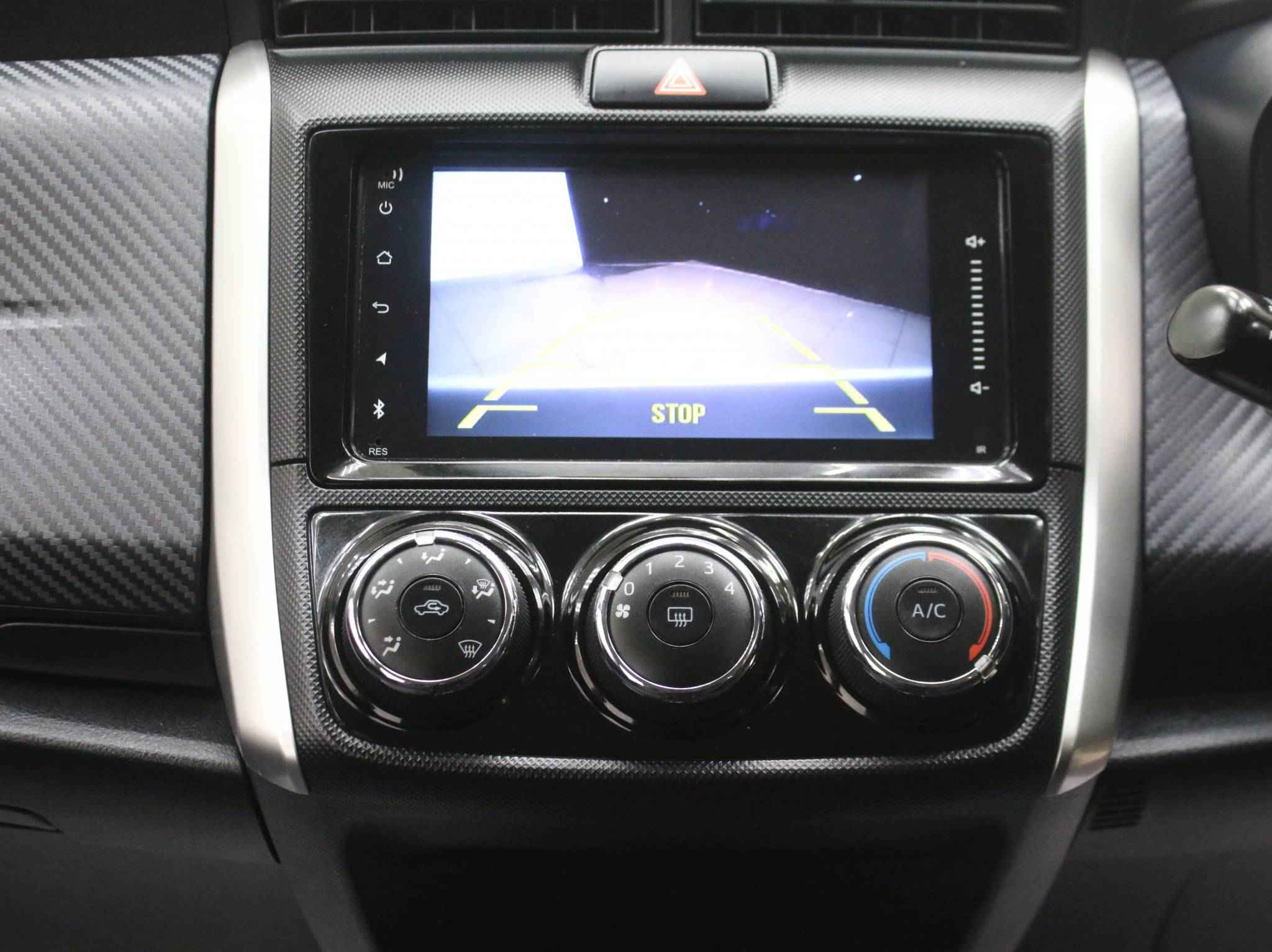 Toyota Corolla, XI (E160, E170)