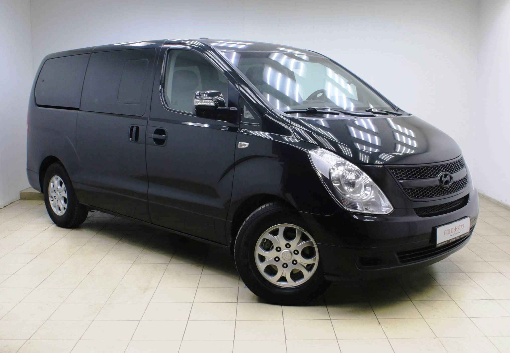 Hyundai Grand Starex, I