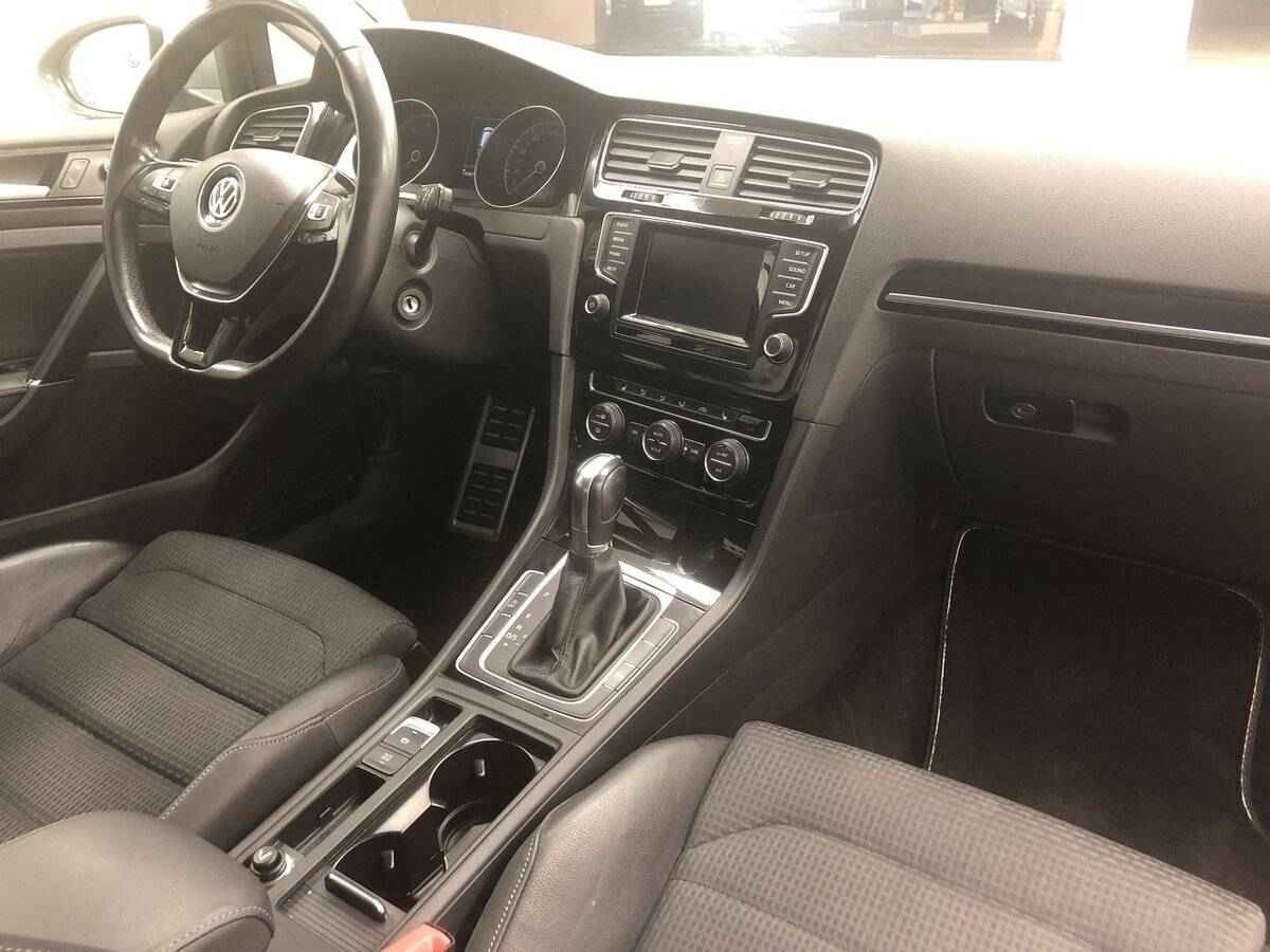 Volkswagen Golf, VII