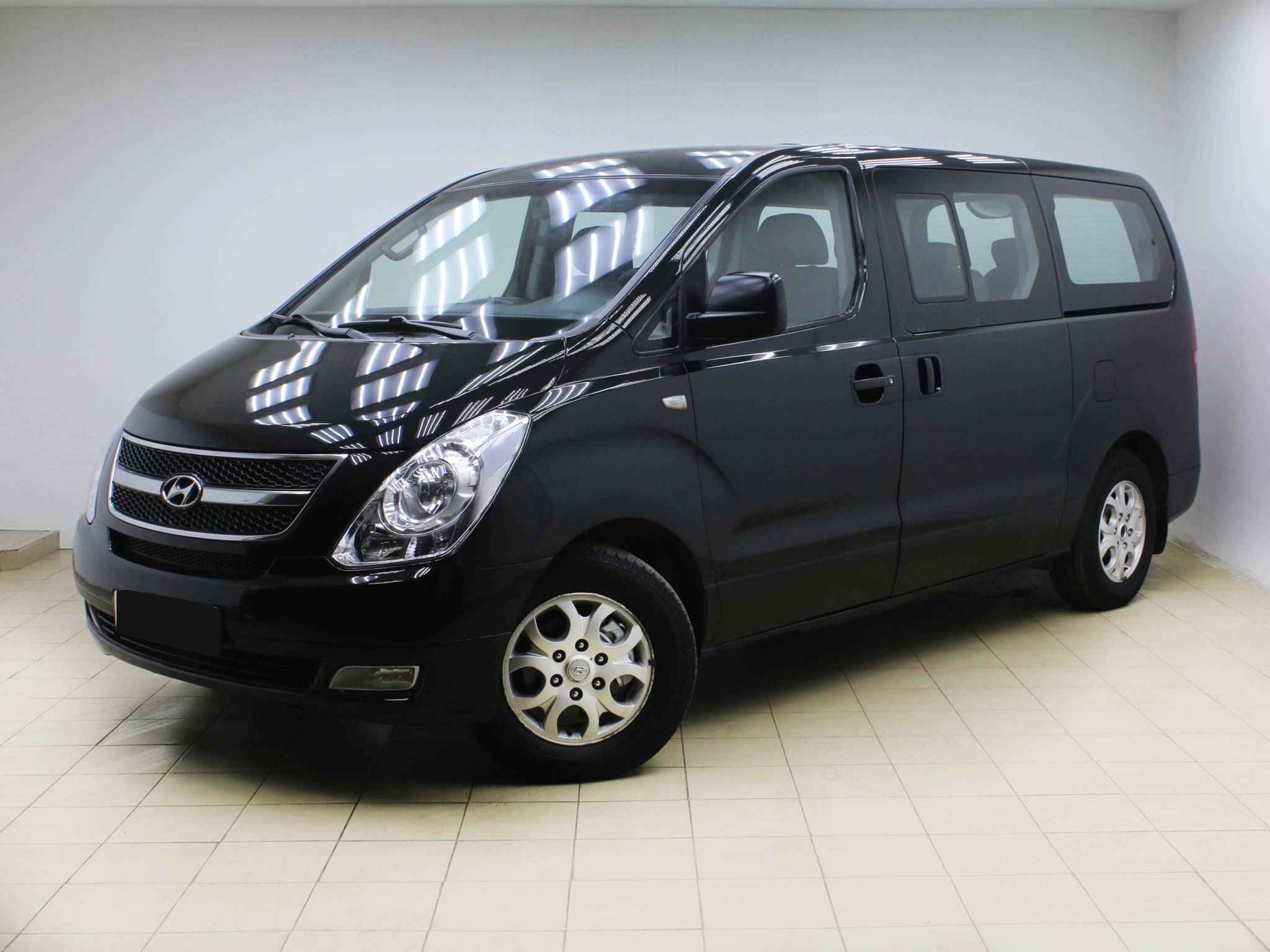 Hyundai Grand Starex, I