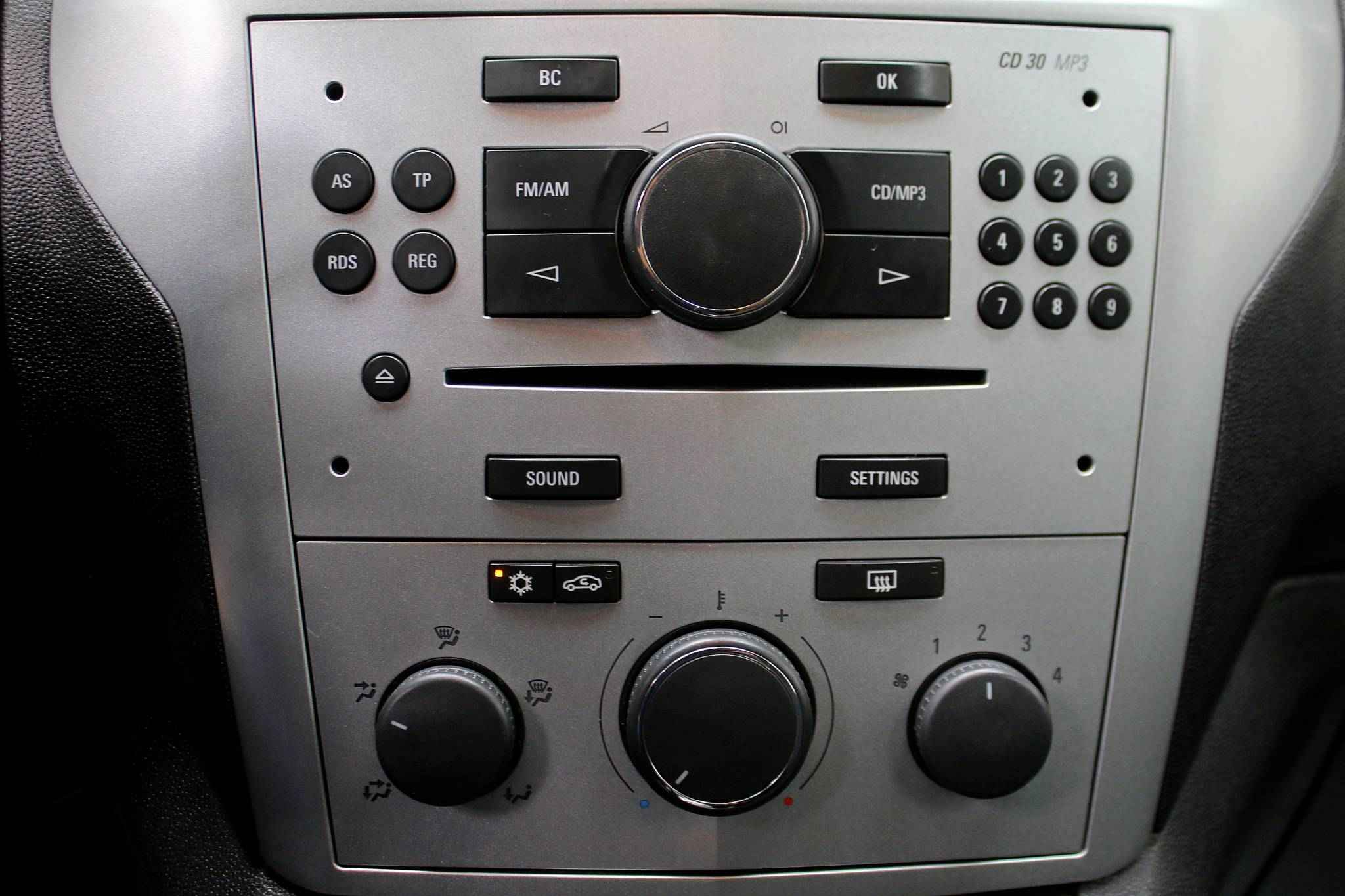 Opel Zafira, B Рестайлинг