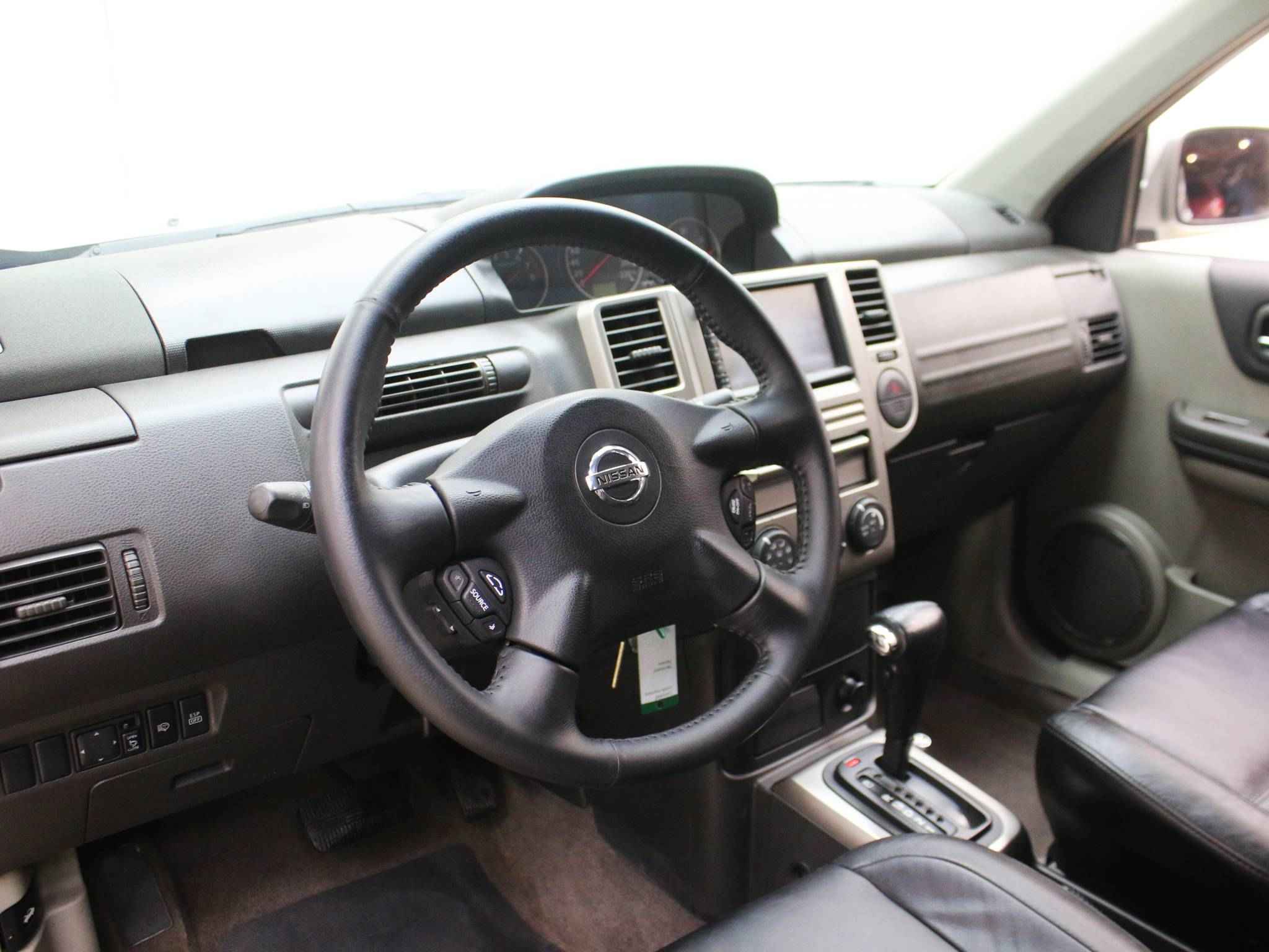 Nissan X-Trail, I
