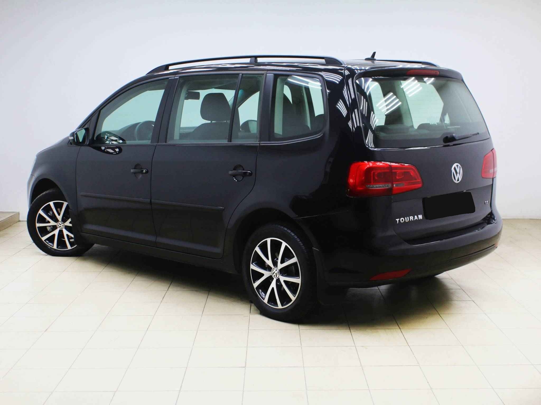 Volkswagen Touran, II