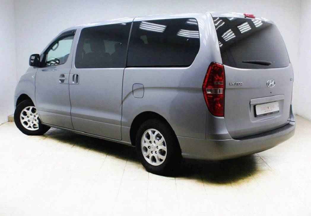 Hyundai H-1, II