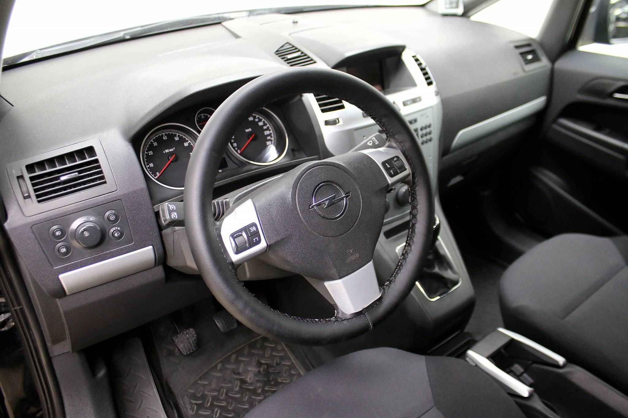 Opel Zafira, B Рестайлинг