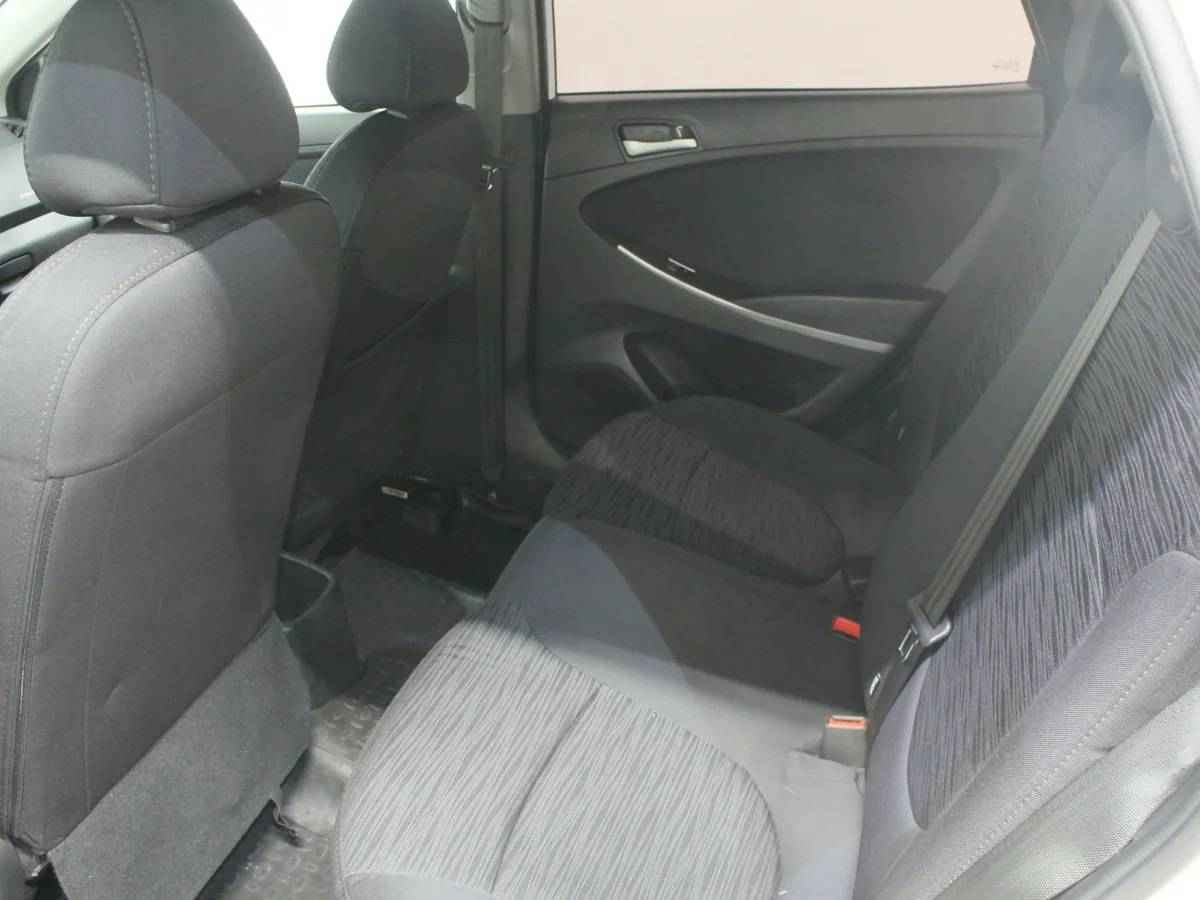 Hyundai Solaris, I Рестайлинг