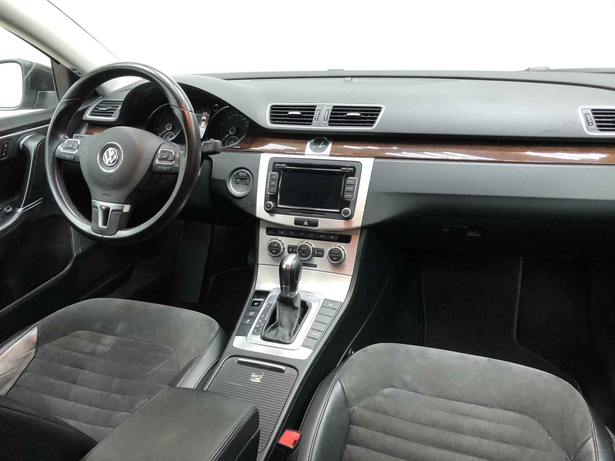 Volkswagen Passat, B7