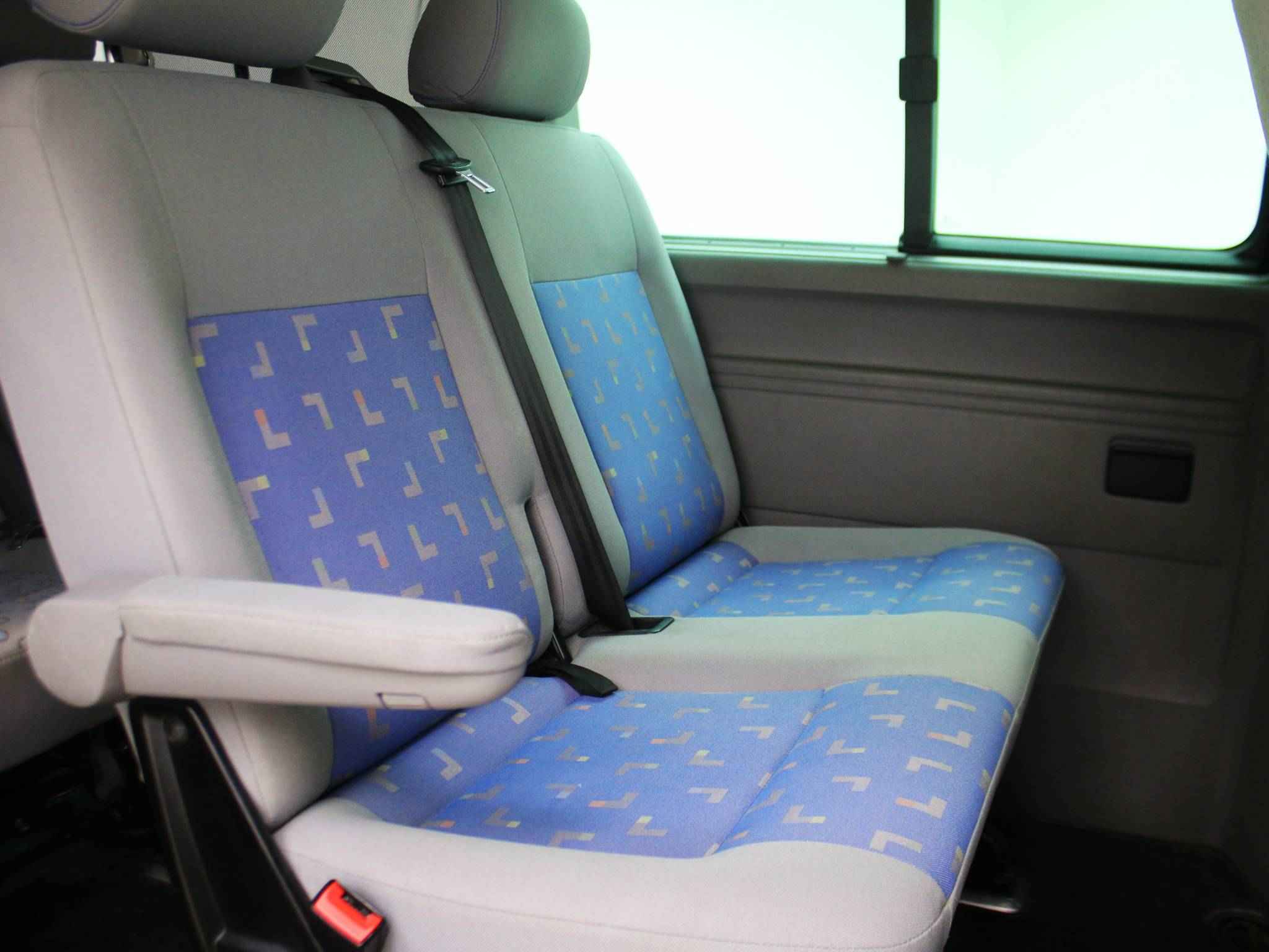 Volkswagen Caravelle, T5