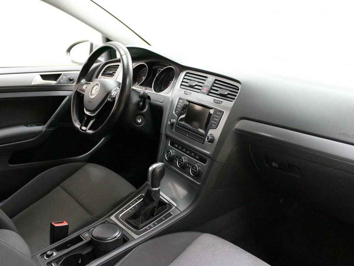 Volkswagen Golf, VII