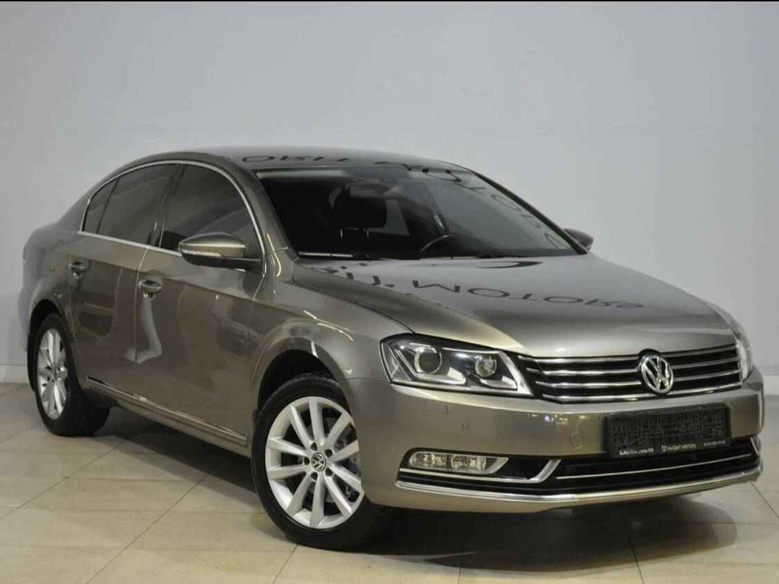 Volkswagen Passat, B7