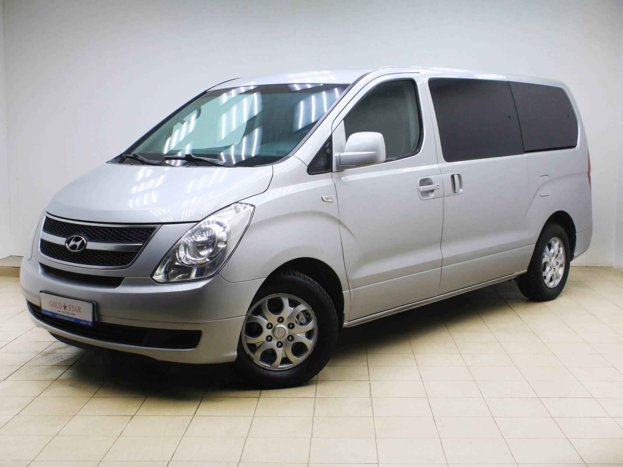 Hyundai Grand Starex, I