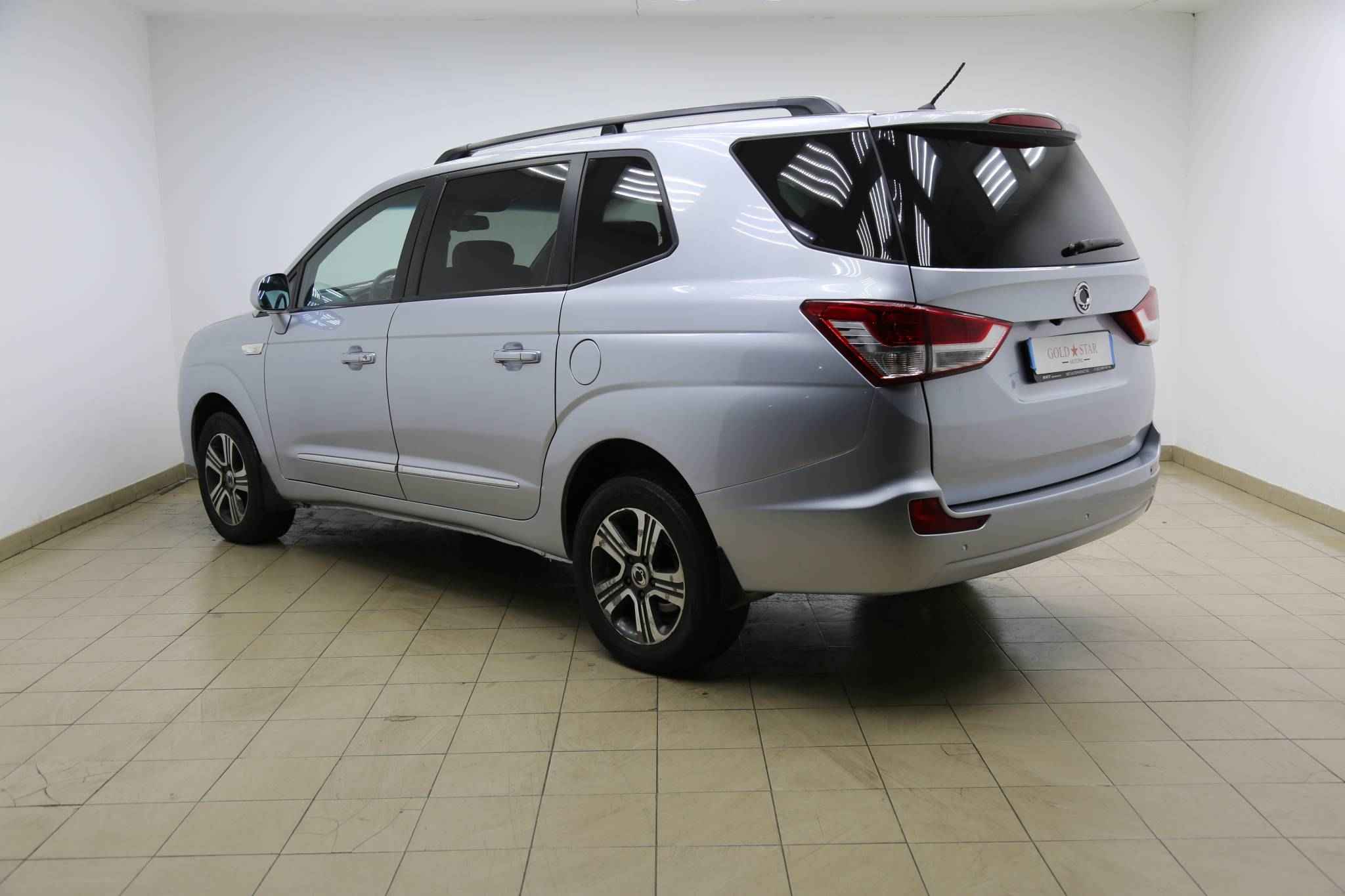 SsangYong Stavic