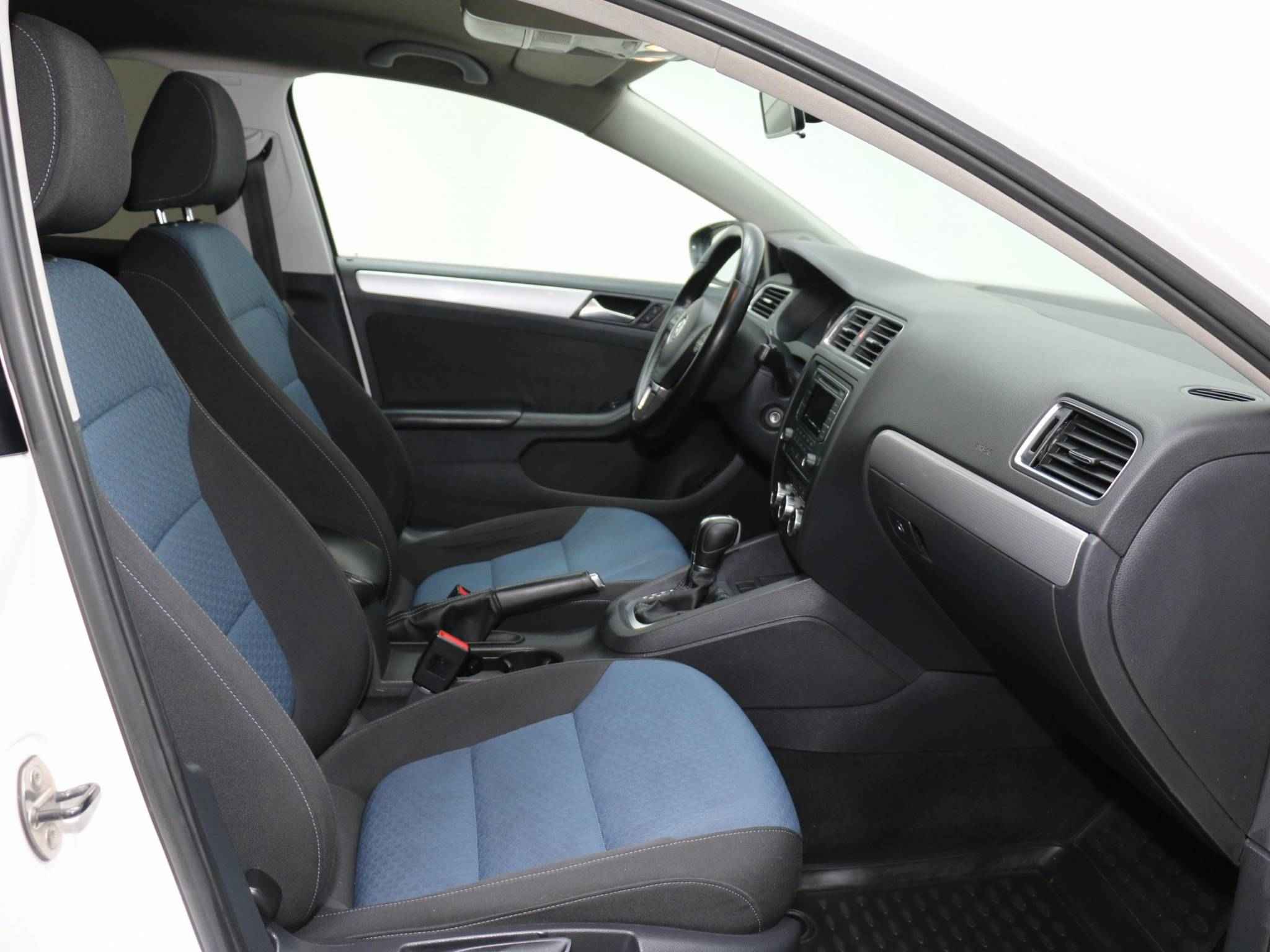 Volkswagen Jetta, VI