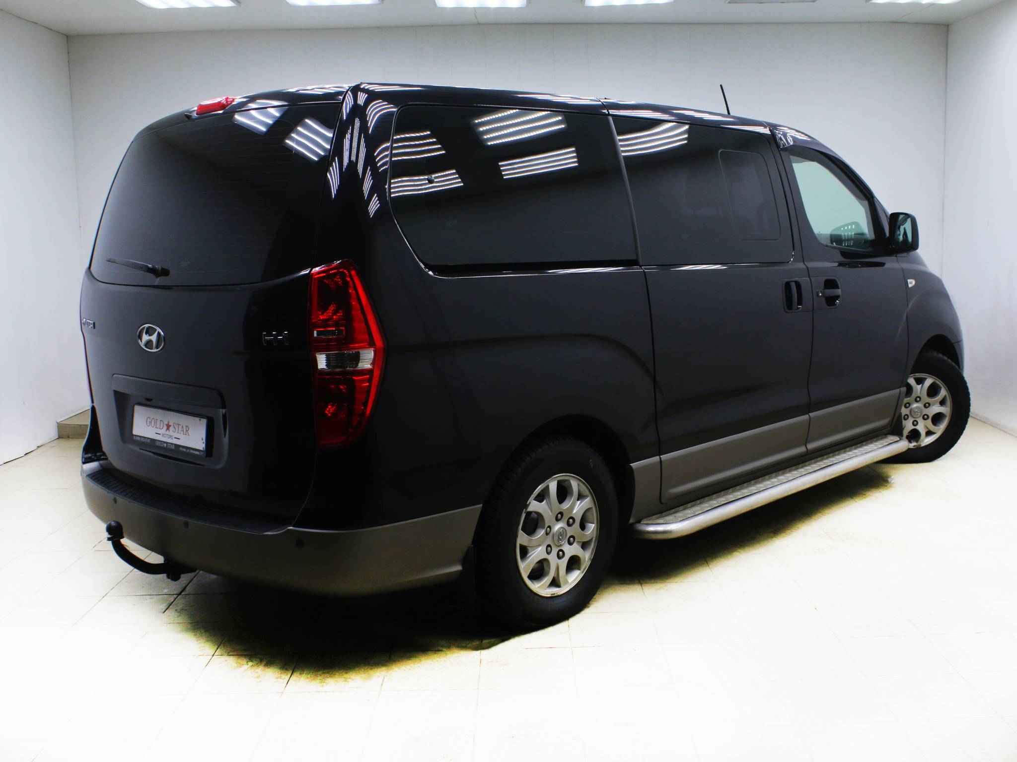 Hyundai H-1, II