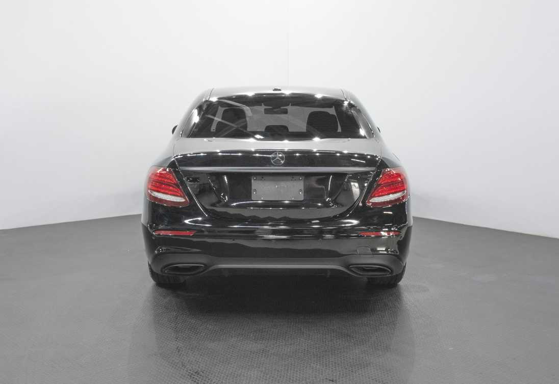 Mercedes-Benz E-Класс 300