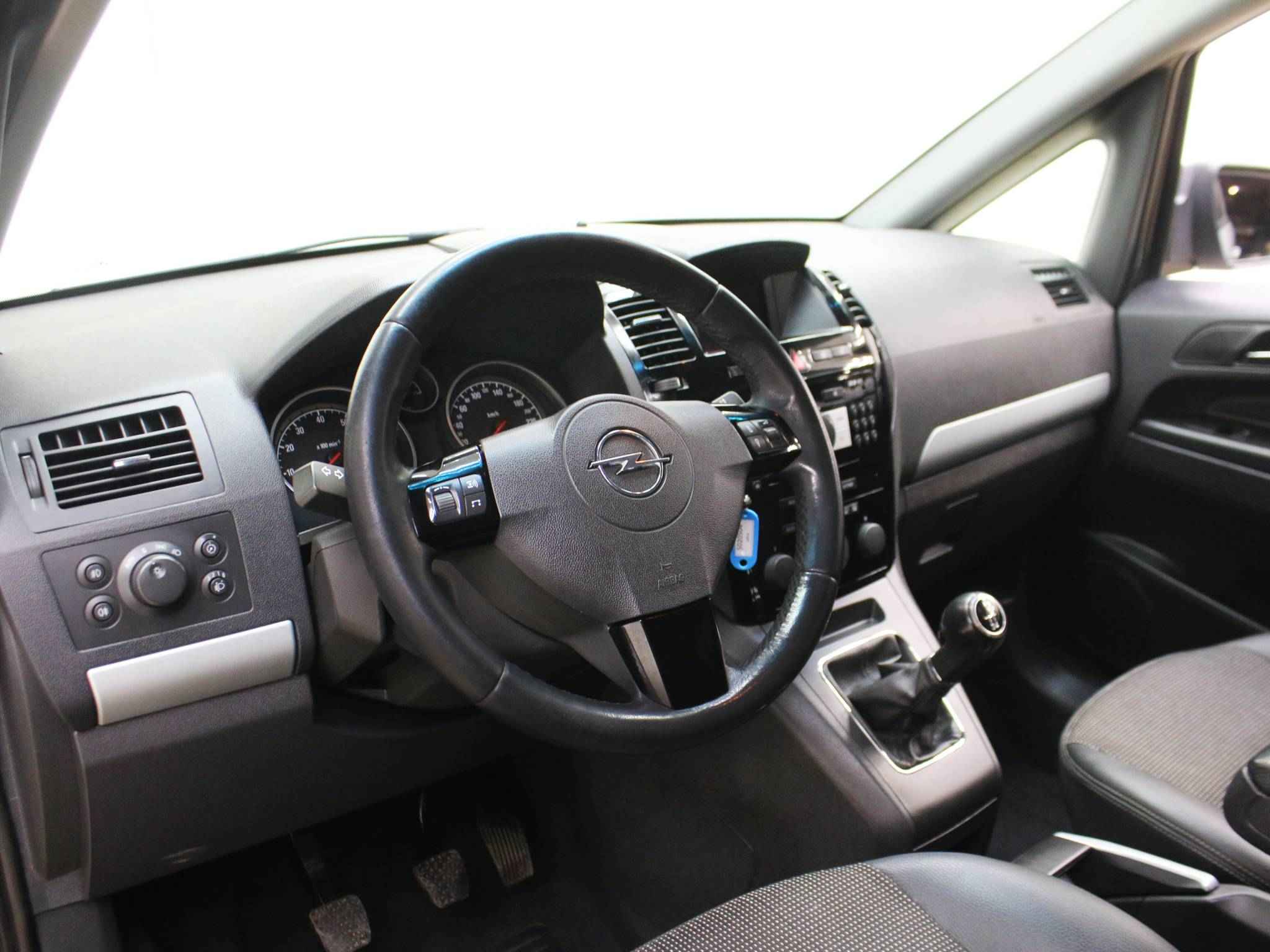 Opel Zafira, B Рестайлинг