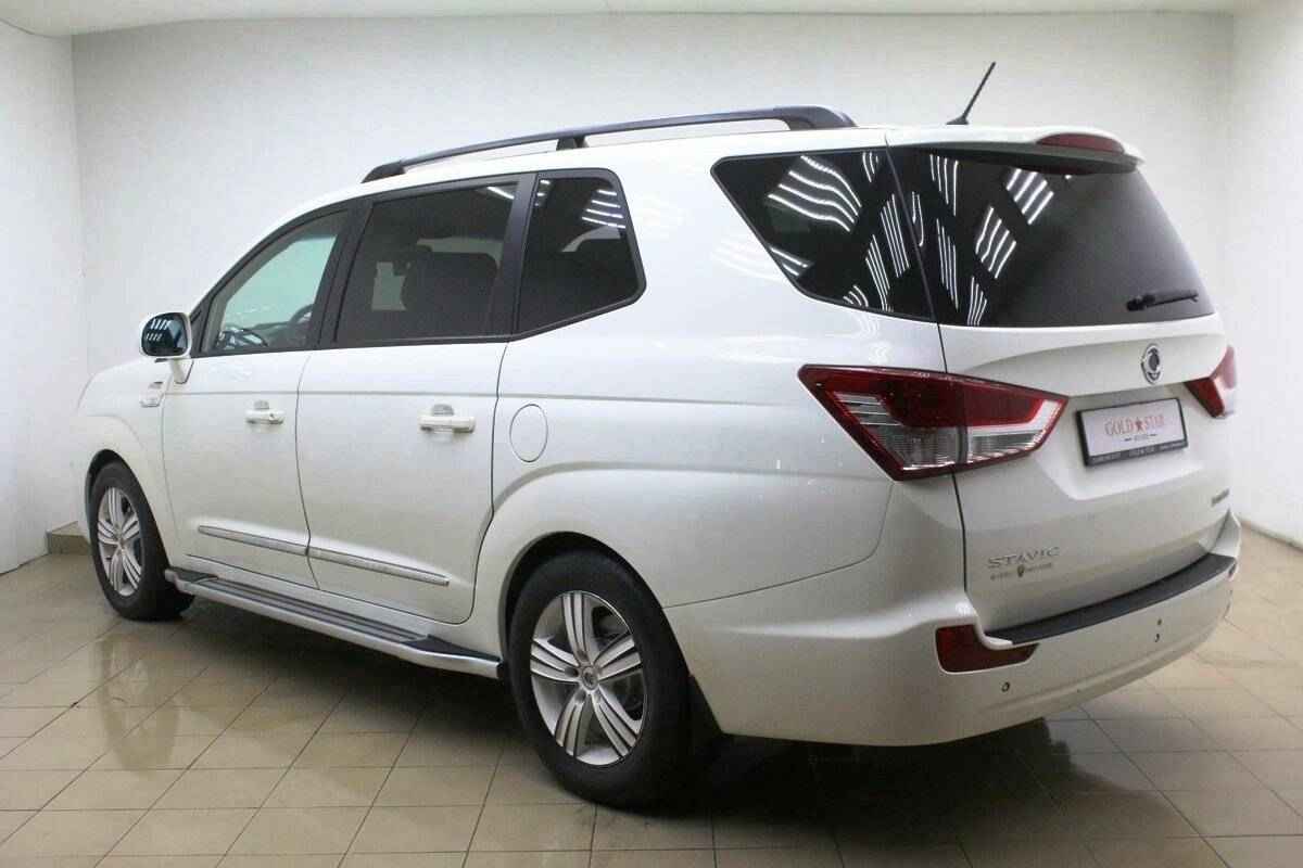SsangYong Stavic