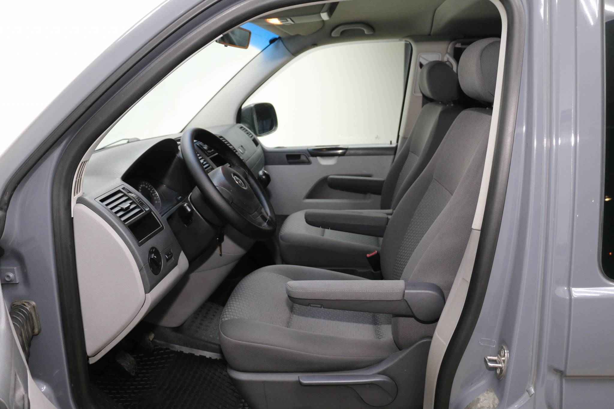 Volkswagen Caravelle, T5 Рестайлинг