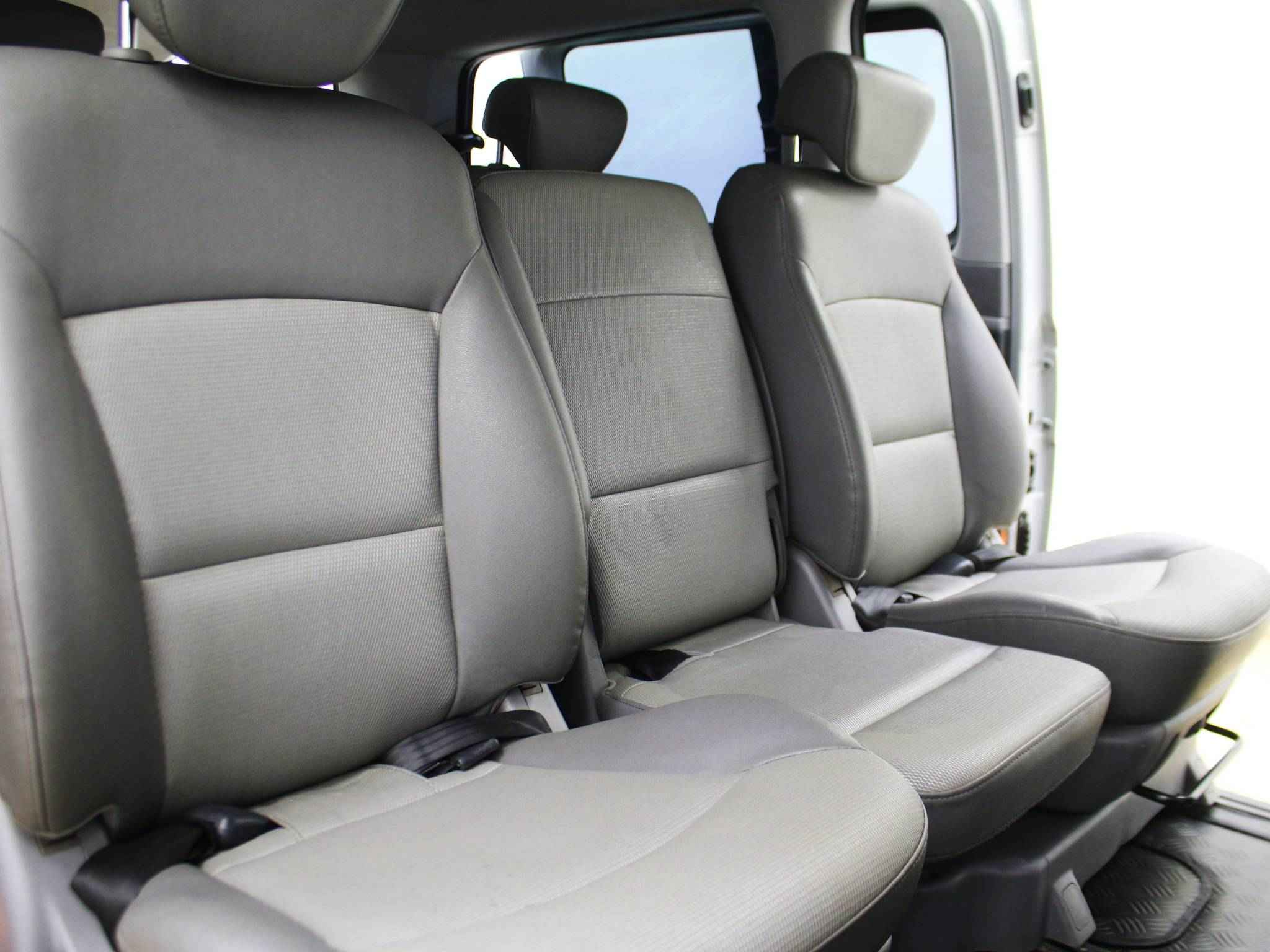 Hyundai Grand Starex, I