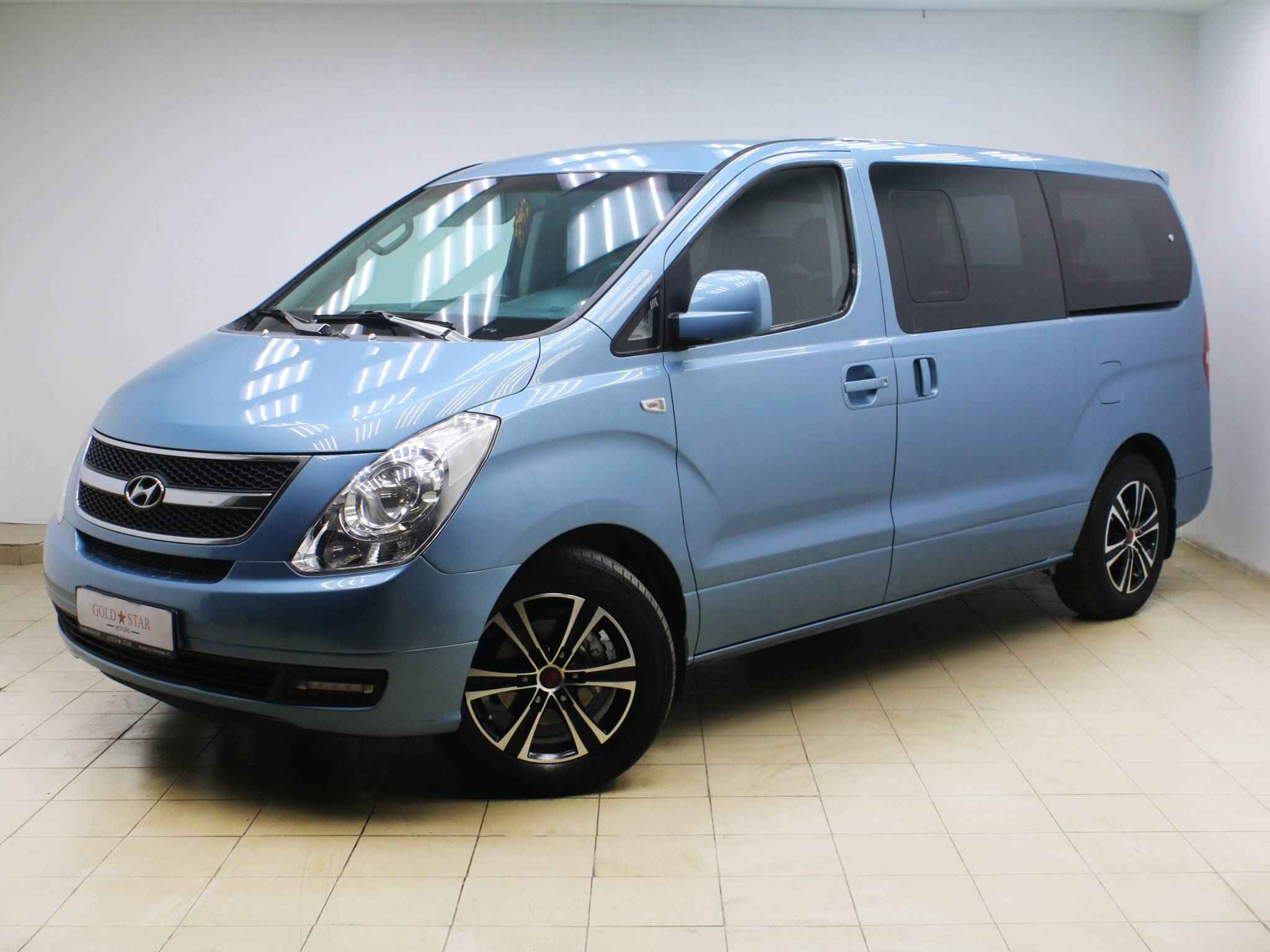 Hyundai Grand Starex, I