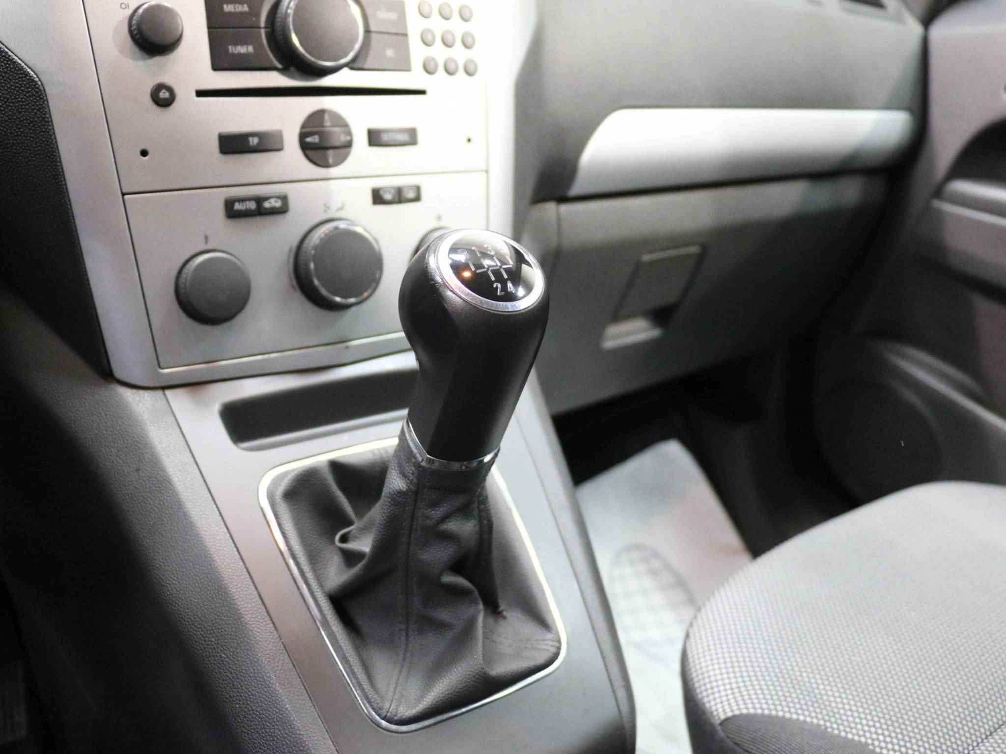 Opel Zafira, B Рестайлинг