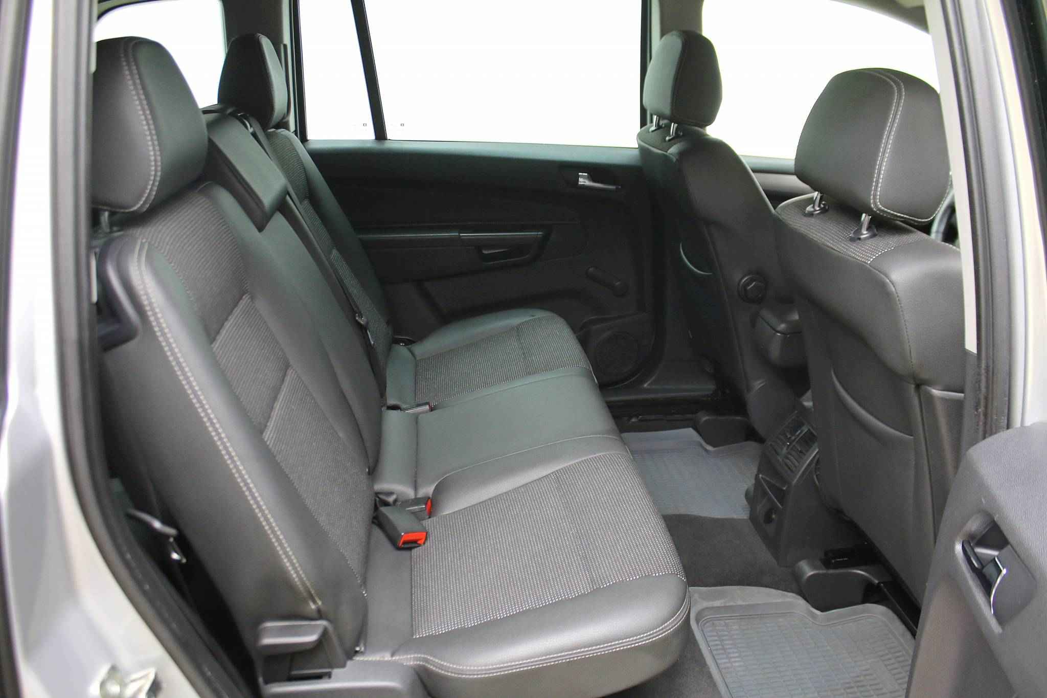 Opel Zafira, B Рестайлинг