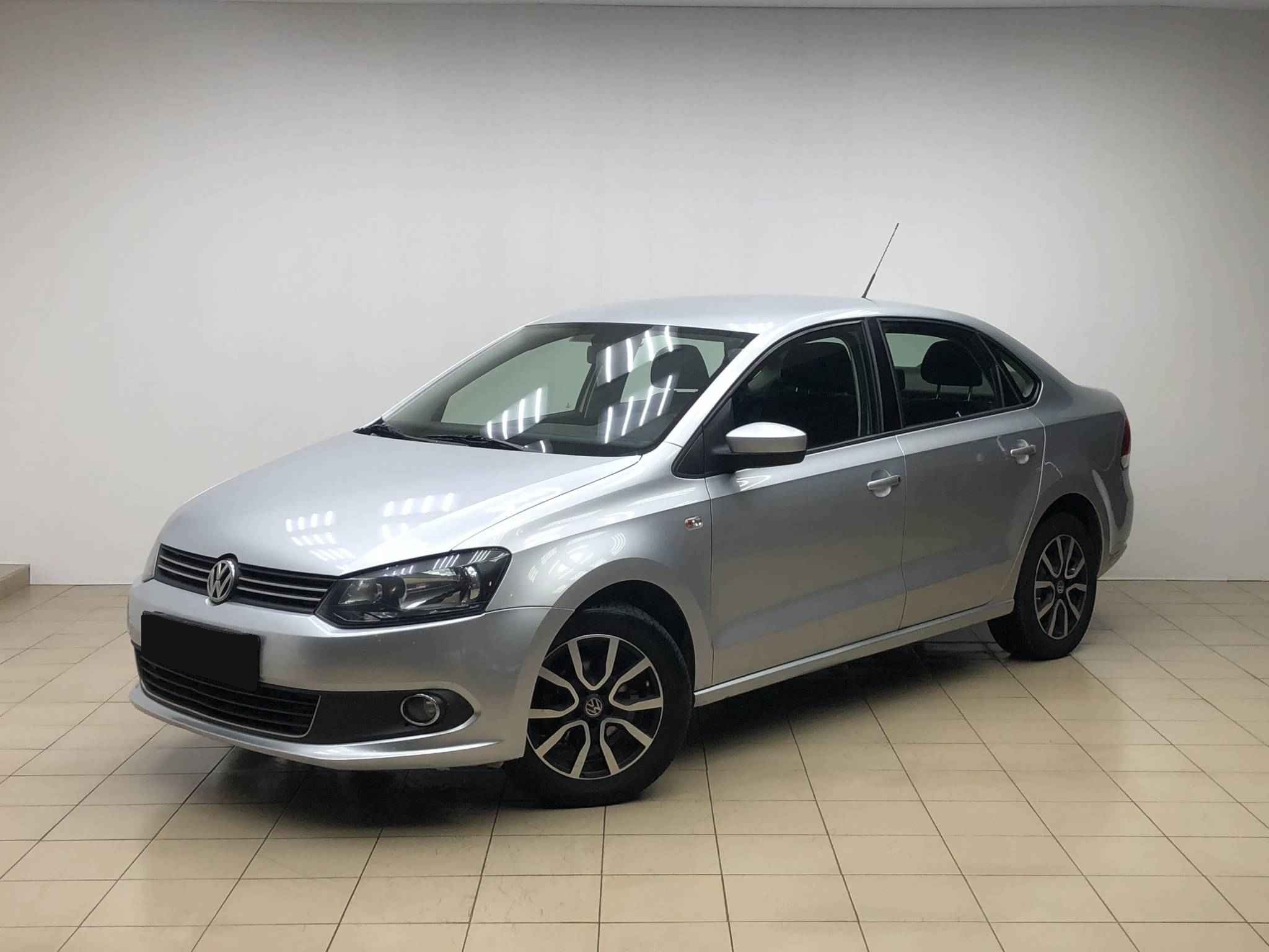 Volkswagen Polo, V
