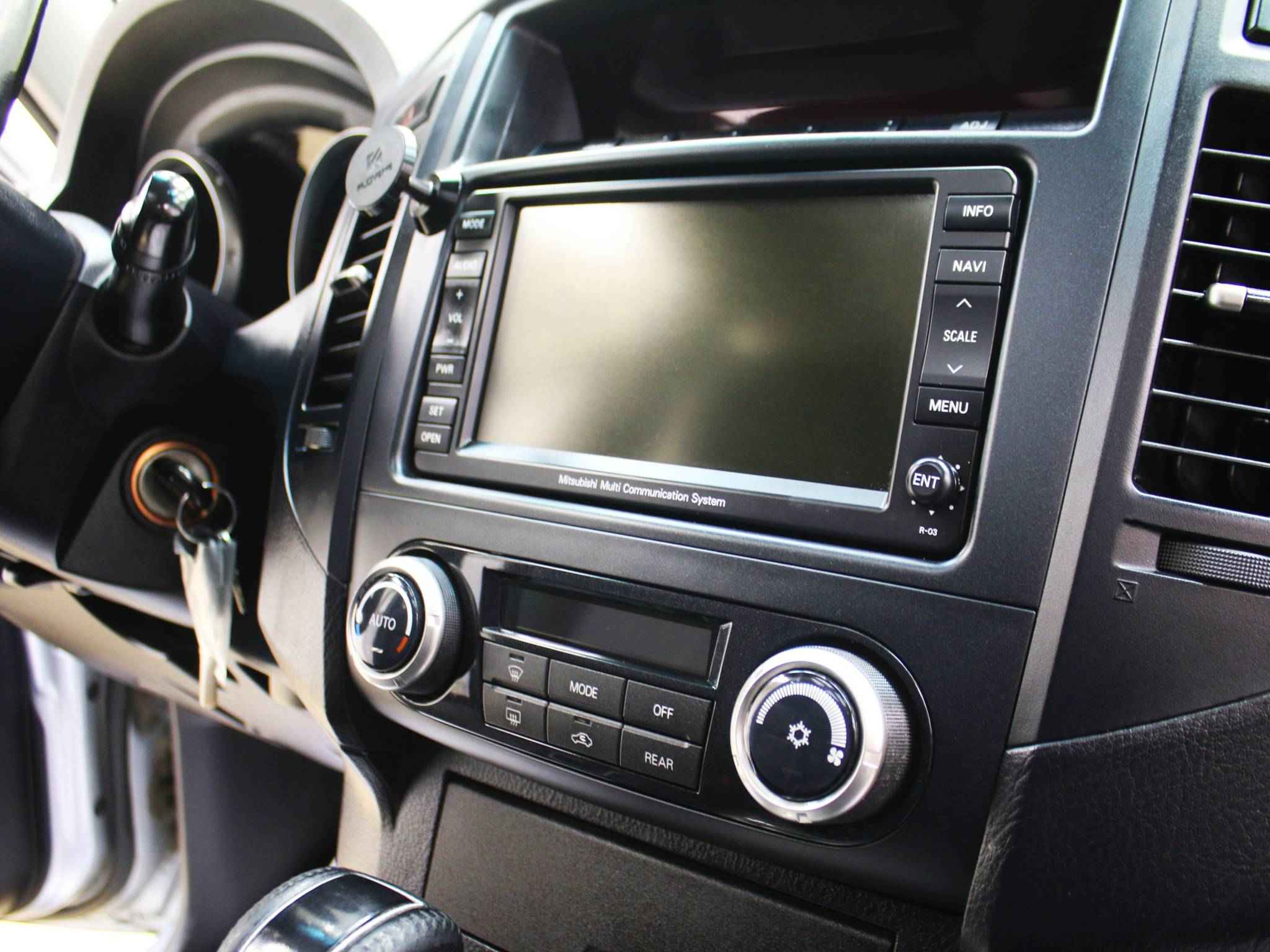 Mitsubishi Pajero, IV