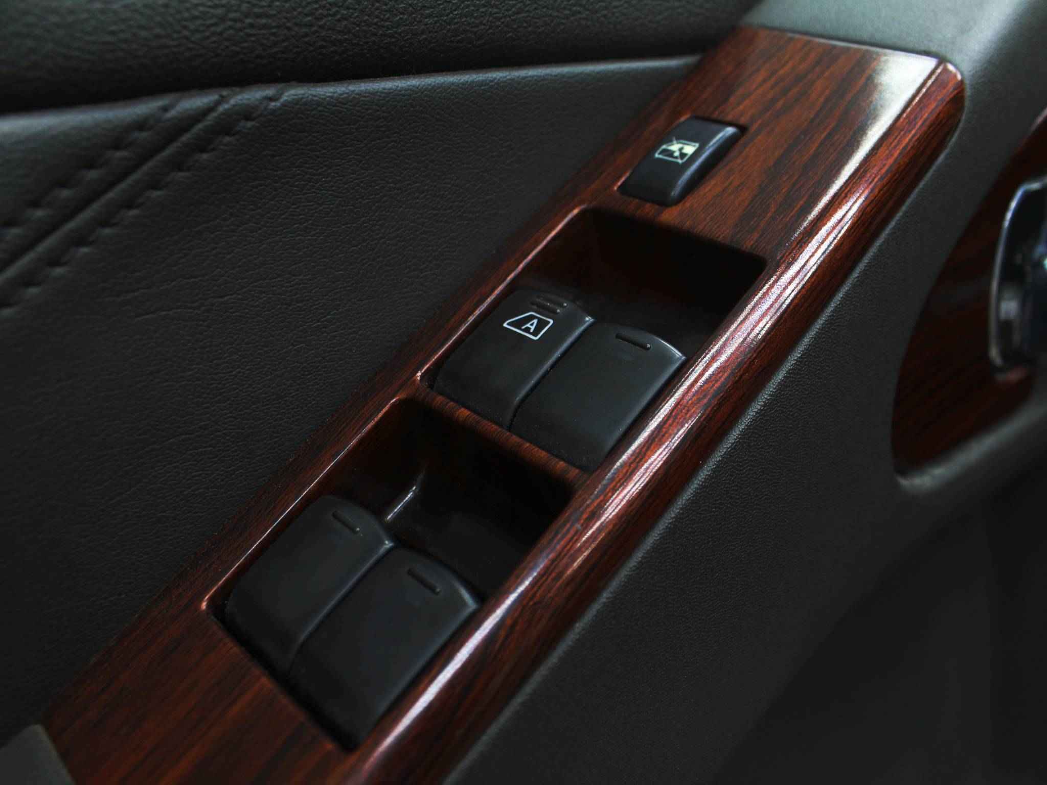 Nissan Pathfinder, III