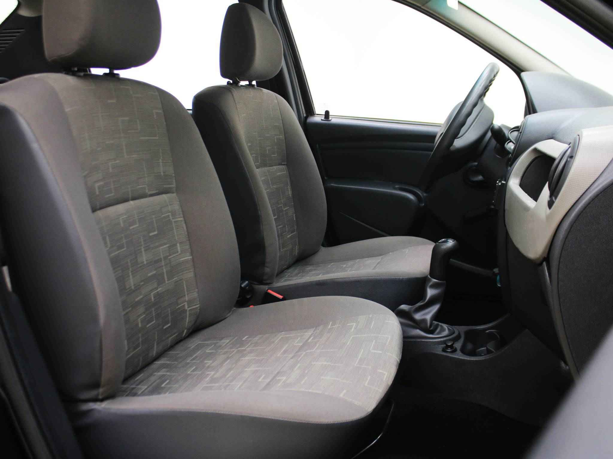 Renault Logan, I Рестайлинг