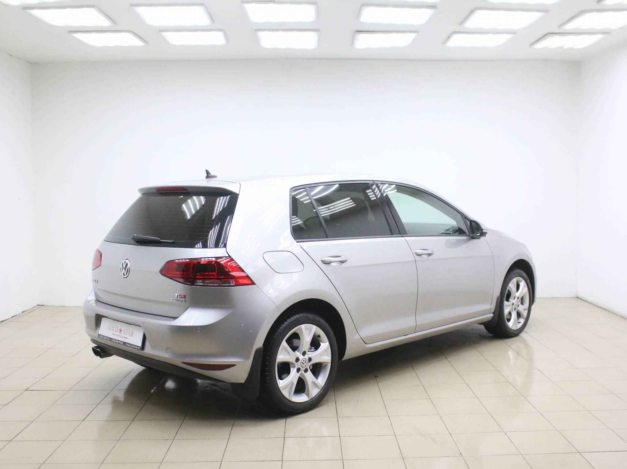 Volkswagen Golf, VII