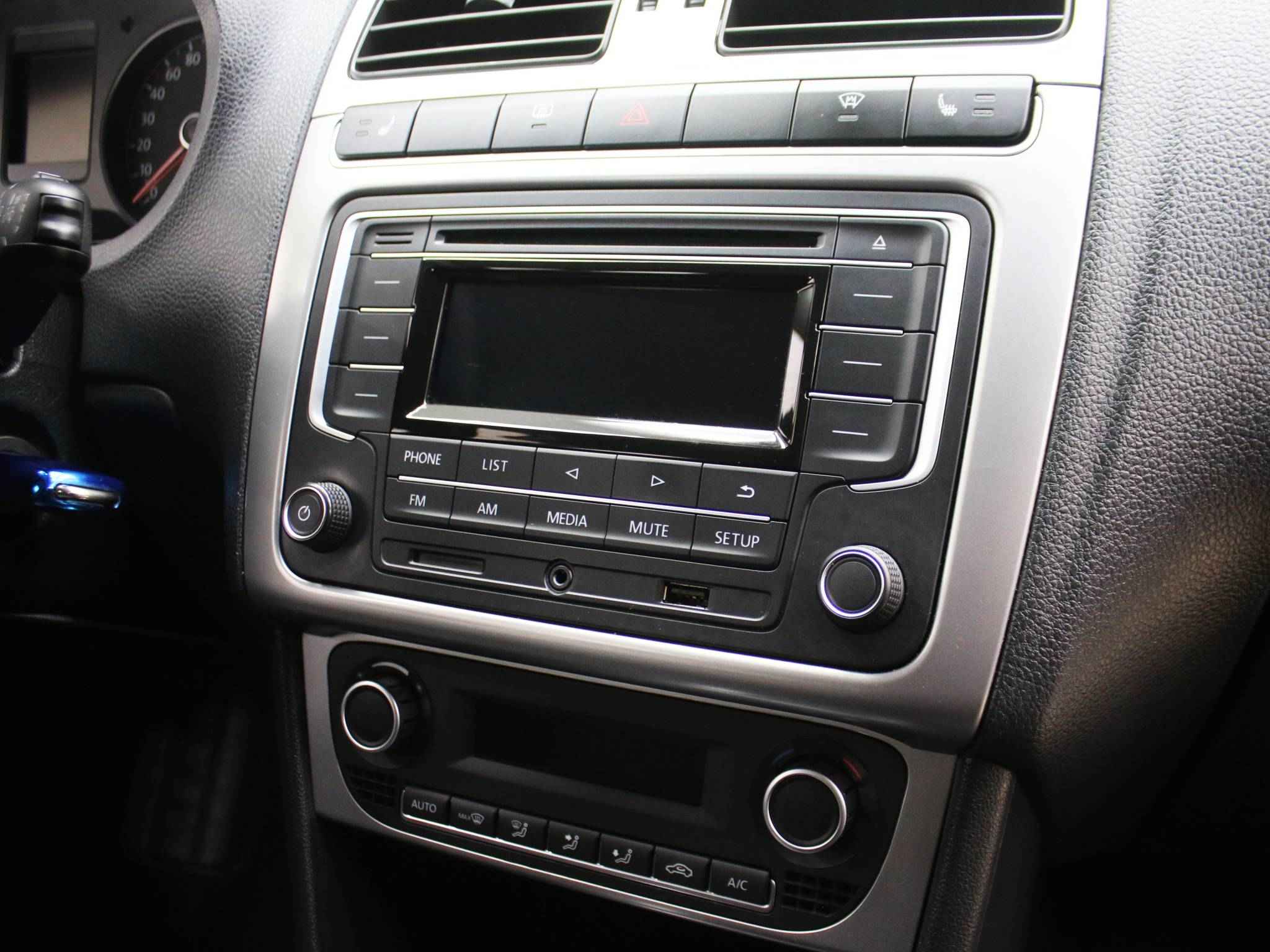 Volkswagen Polo, V Рестайлинг