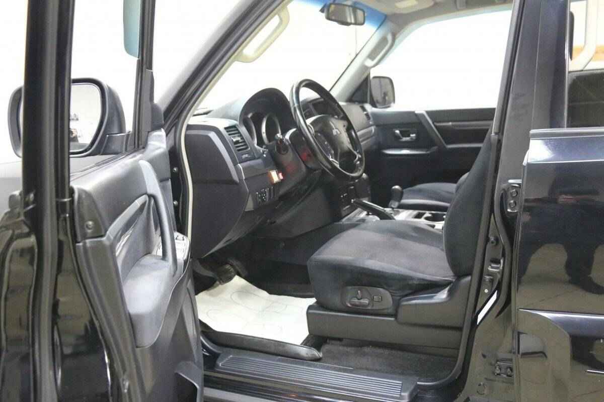 Mitsubishi Pajero, IV