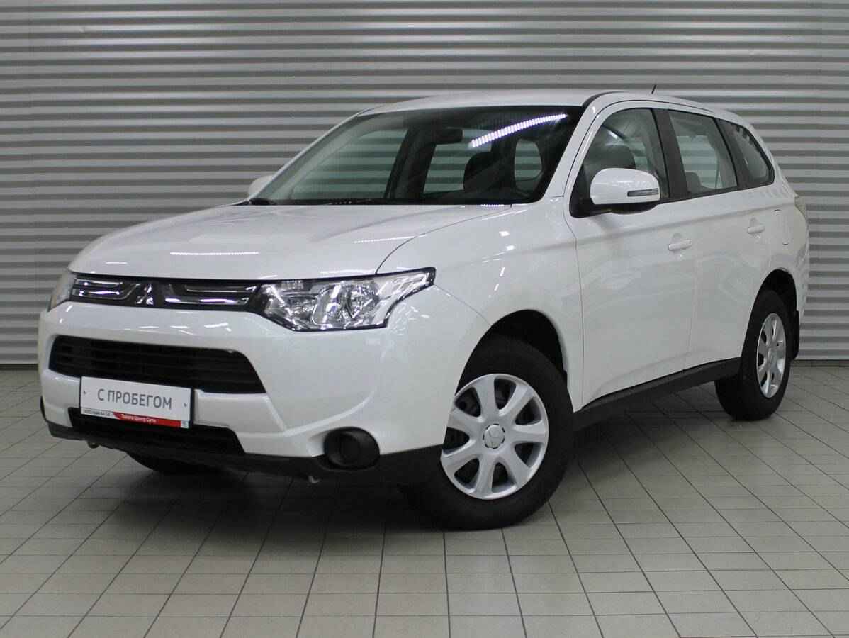 Mitsubishi Outlander, III