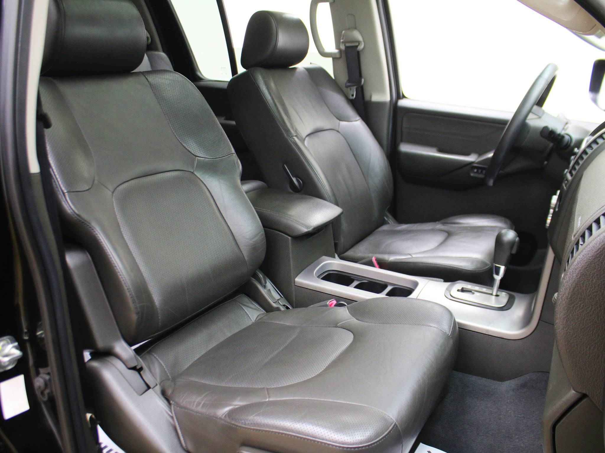 Nissan Pathfinder, III