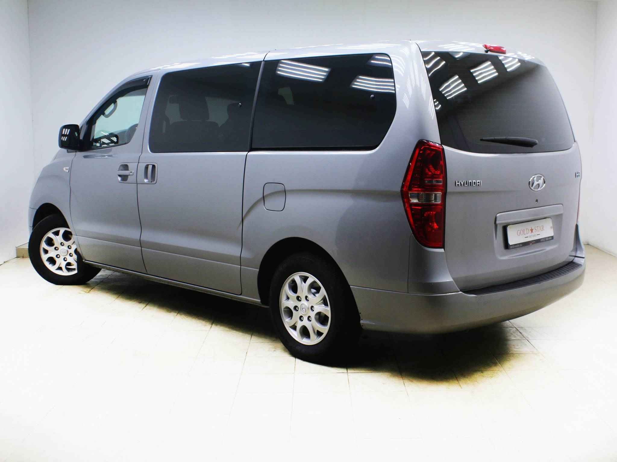 Hyundai H-1, II