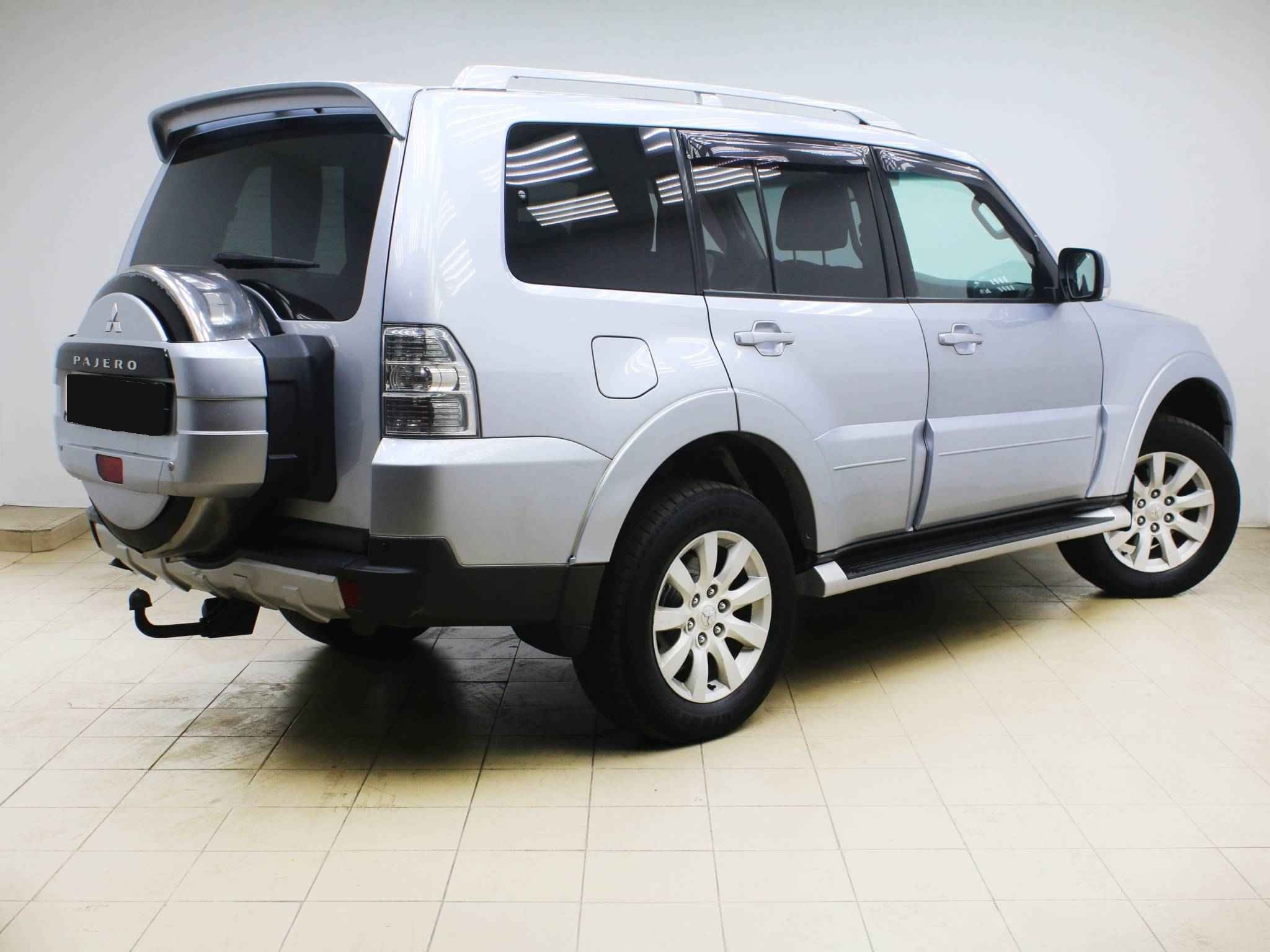 Mitsubishi Pajero, IV