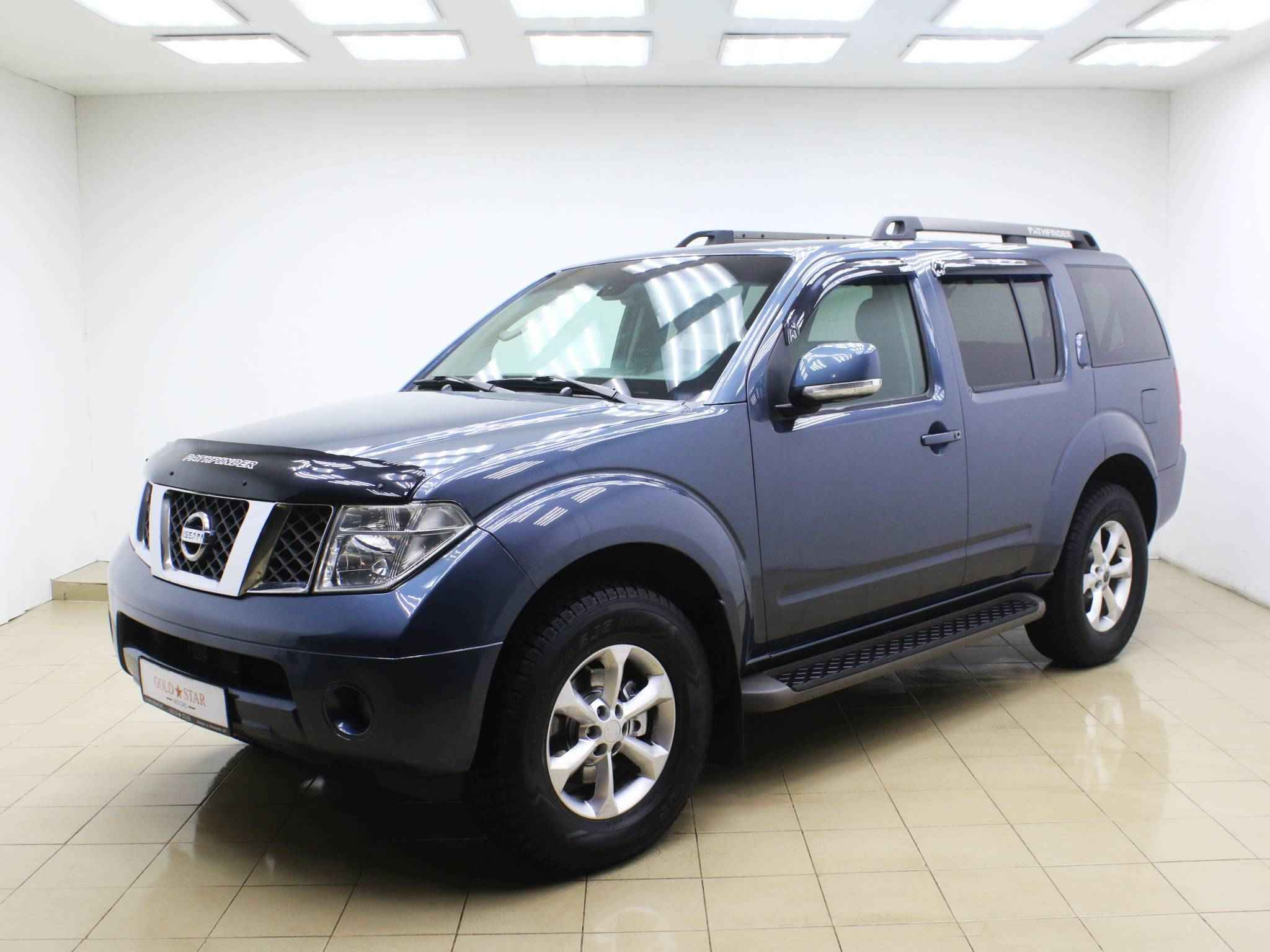 Nissan Pathfinder, III