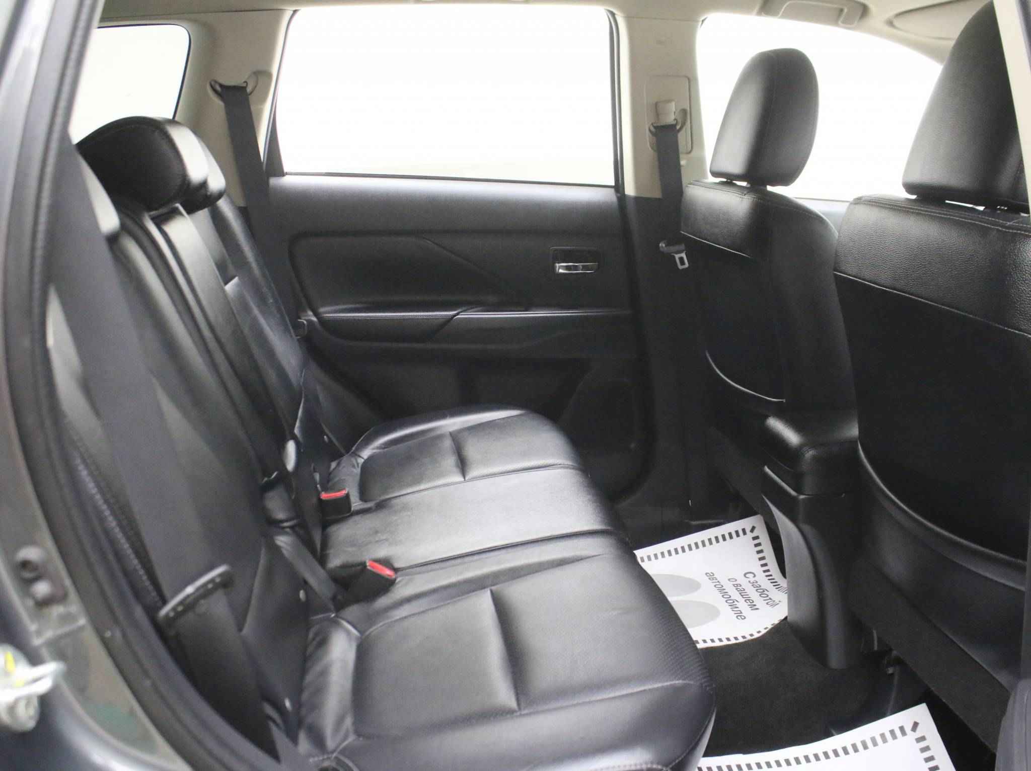 Mitsubishi Outlander, III