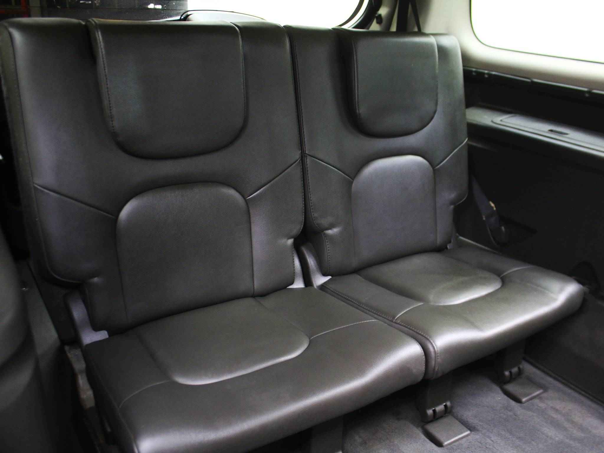 Nissan Pathfinder, III