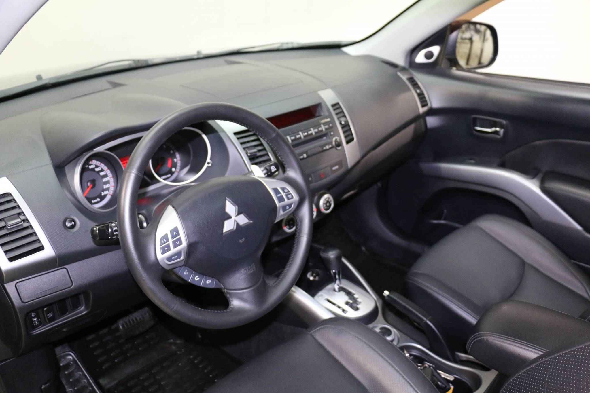 Mitsubishi Outlander, II