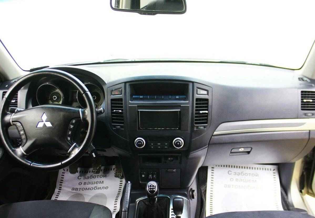 Mitsubishi Pajero, IV