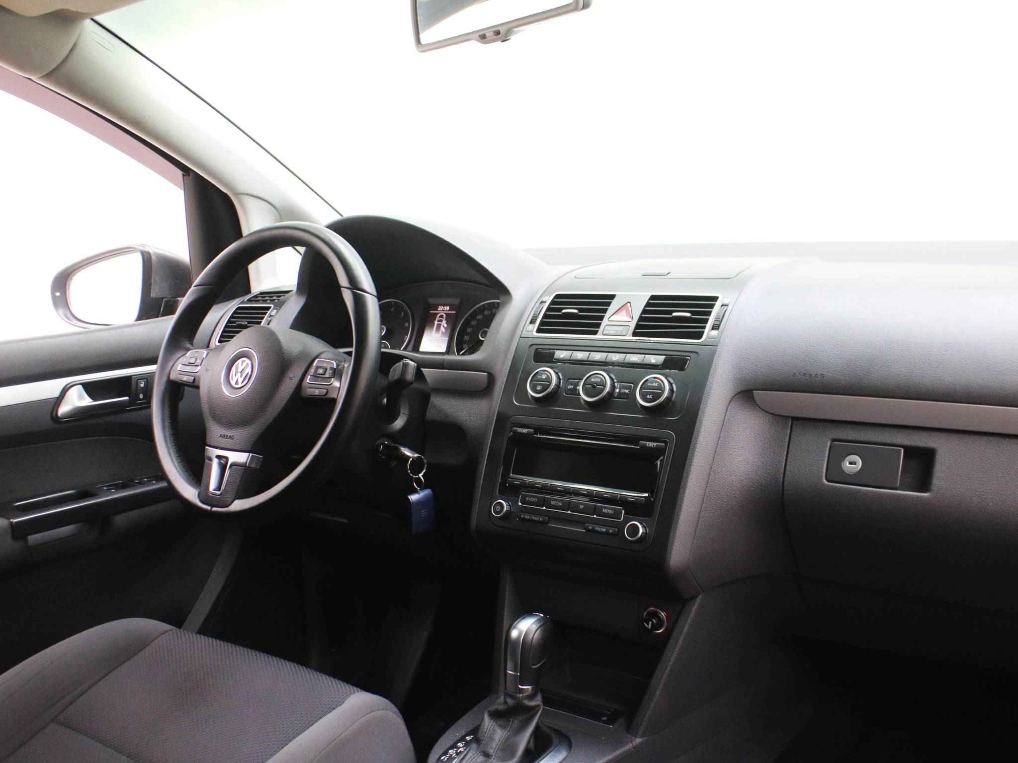 Volkswagen Touran, II