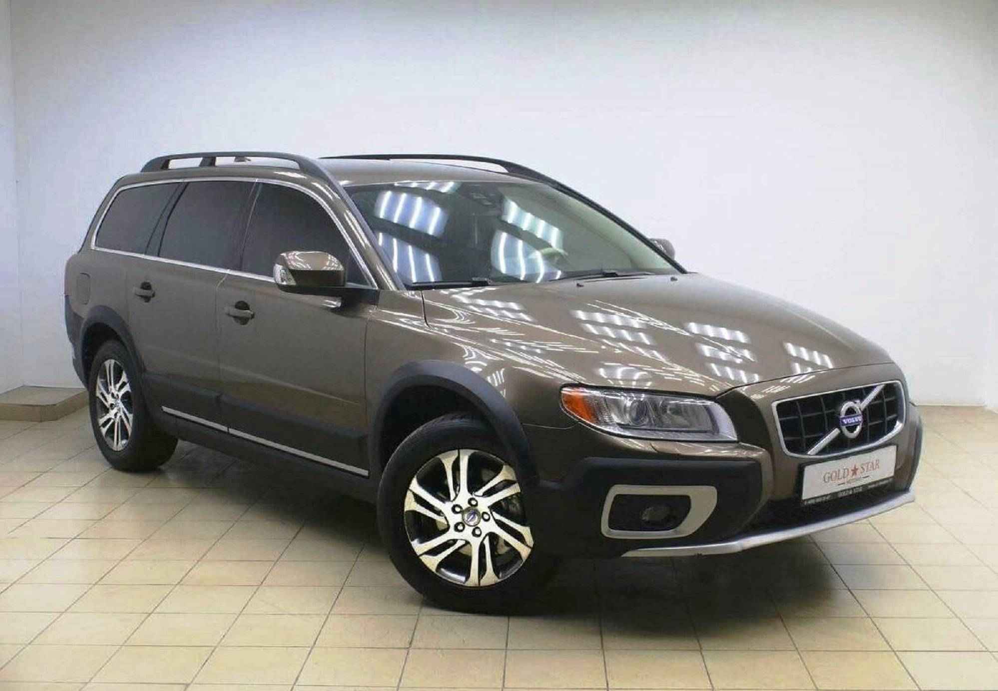 Volvo XC70, II