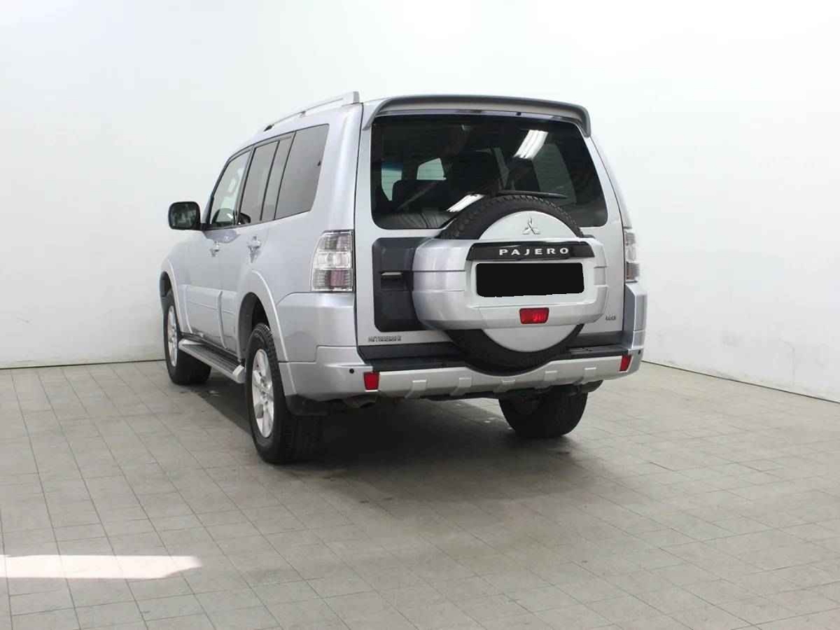 Mitsubishi Pajero, IV