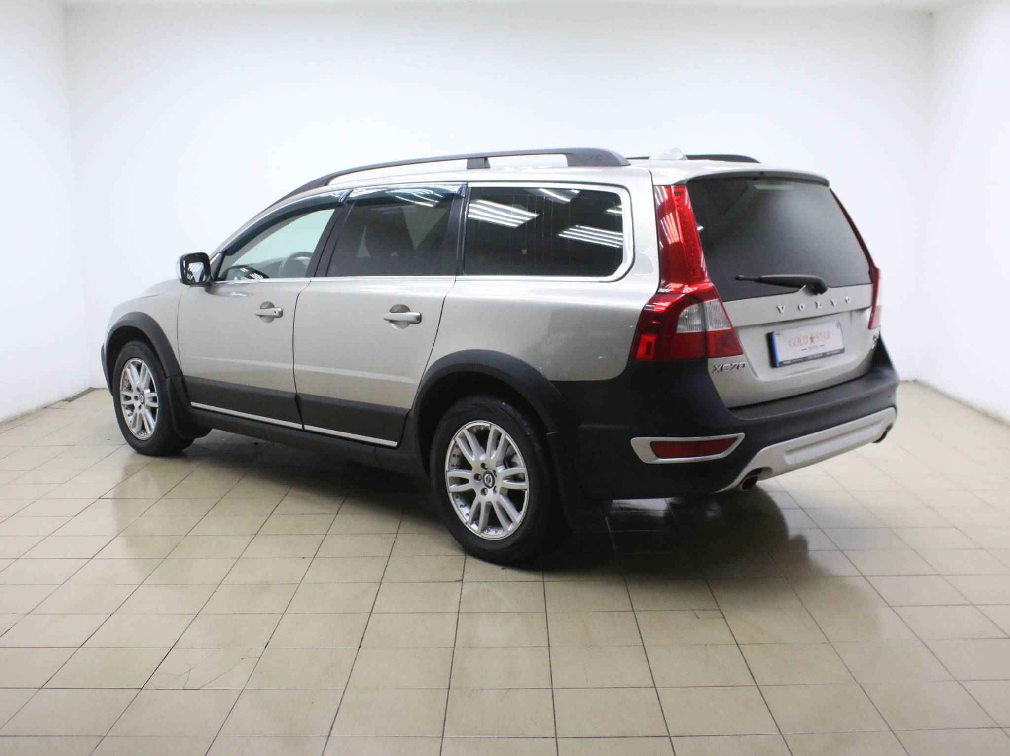 Volvo XC70, II