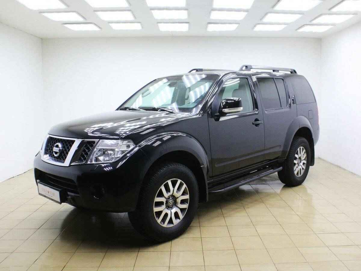 Nissan Pathfinder, III